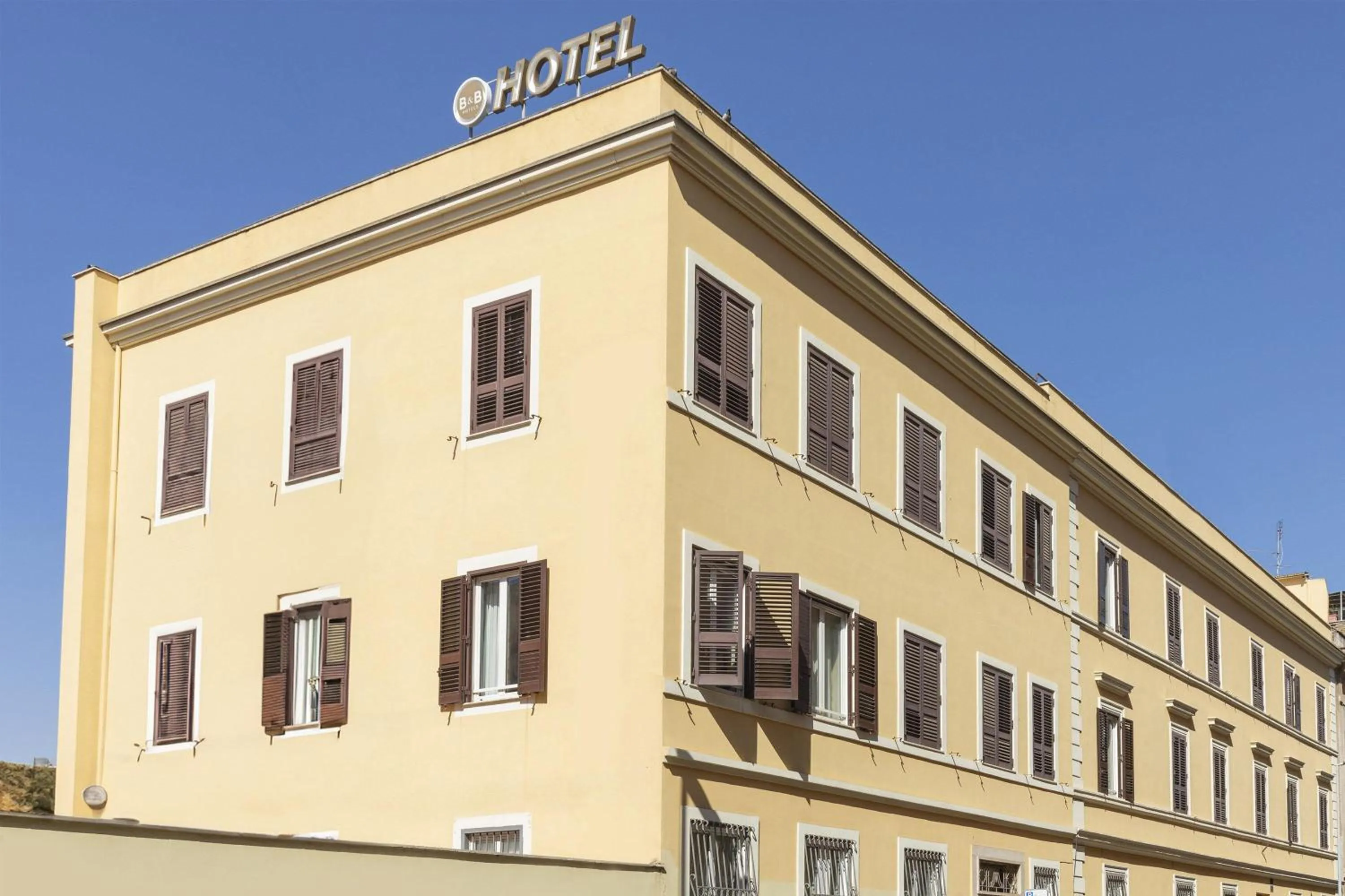 Property building in B&B Hotel Roma San Lorenzo Termini
