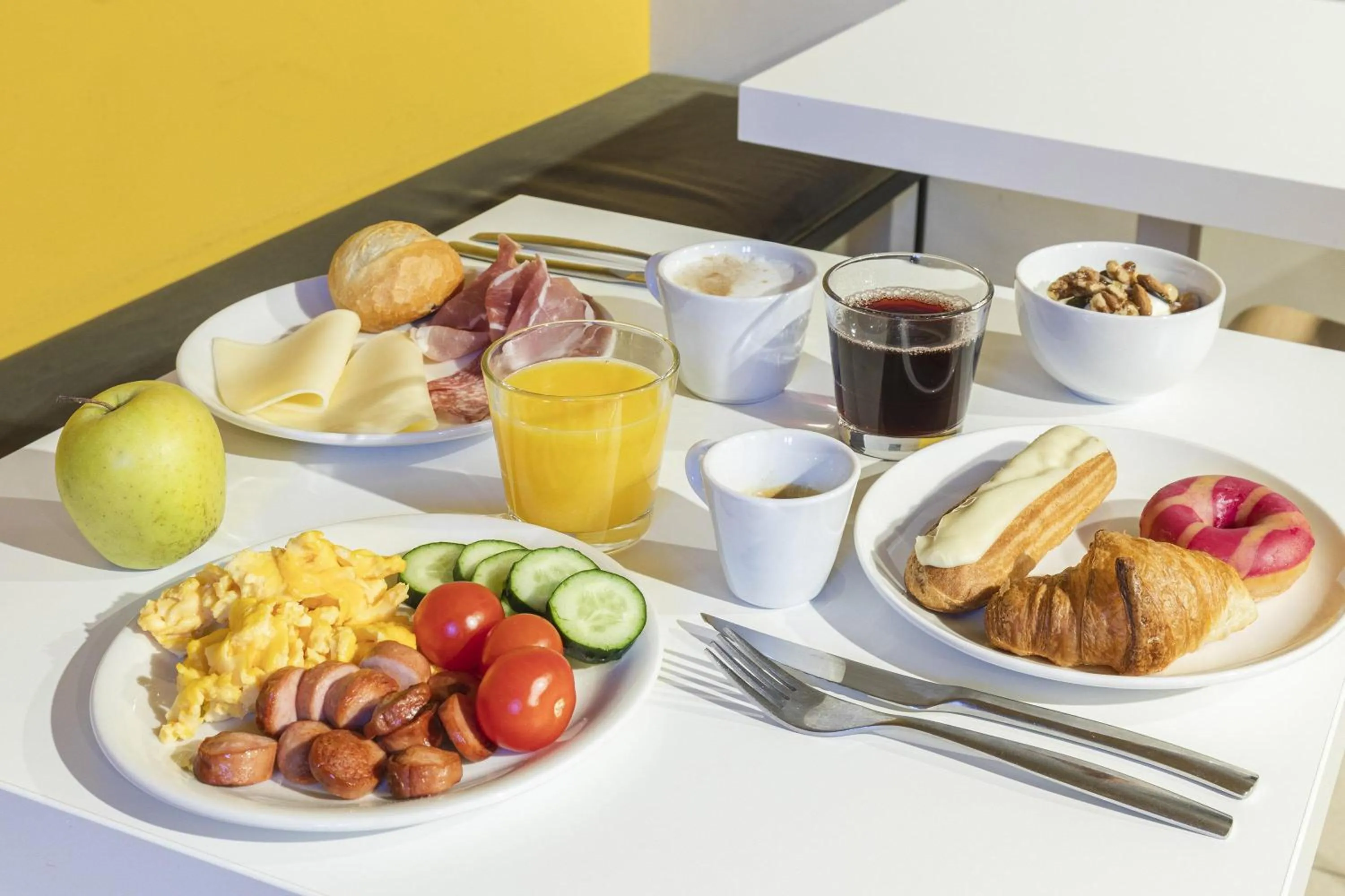 Restaurant/places to eat in B&B Hotel Roma San Lorenzo Termini