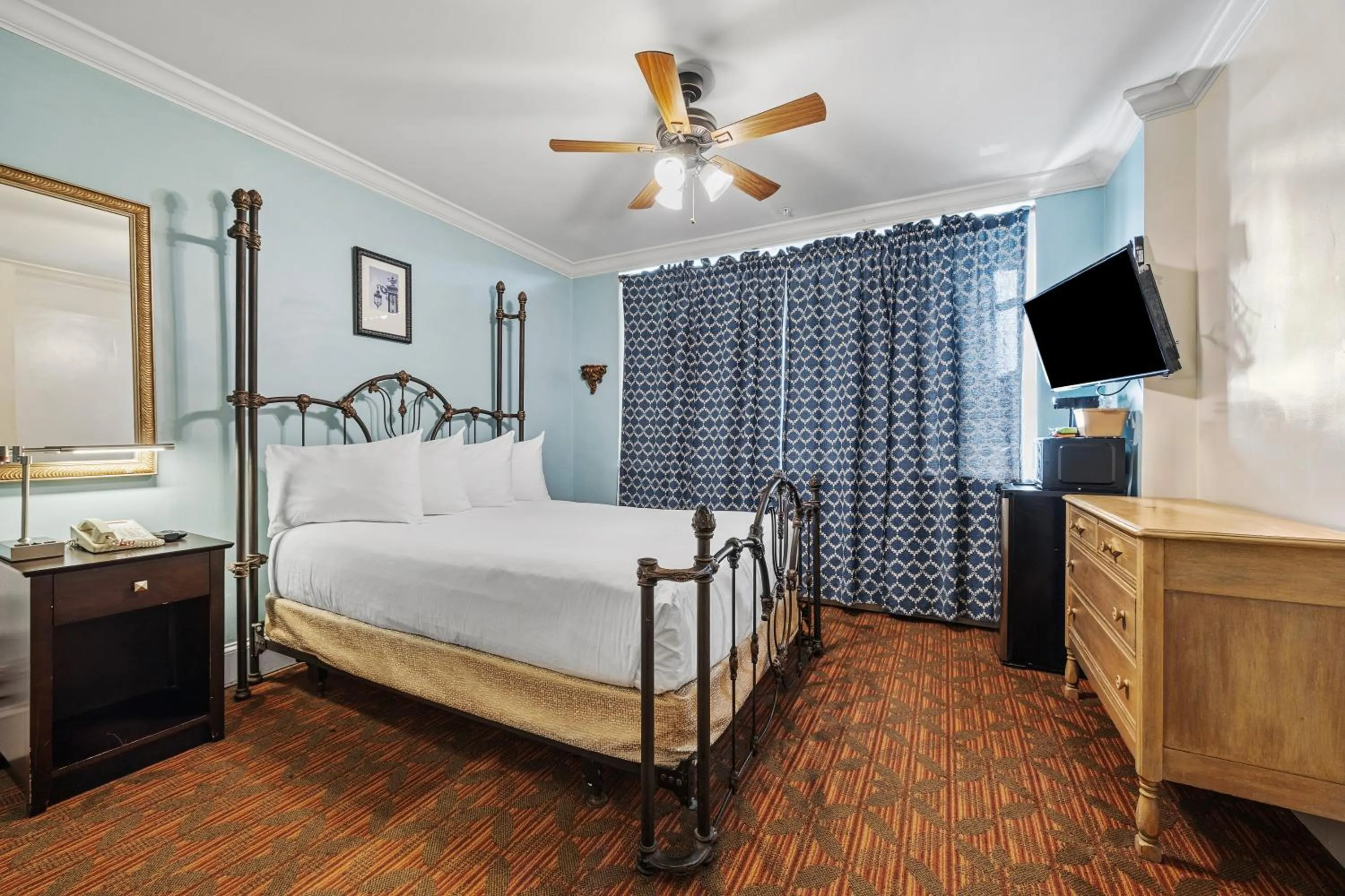 Bed in Fitzgerald Hotel Union Square