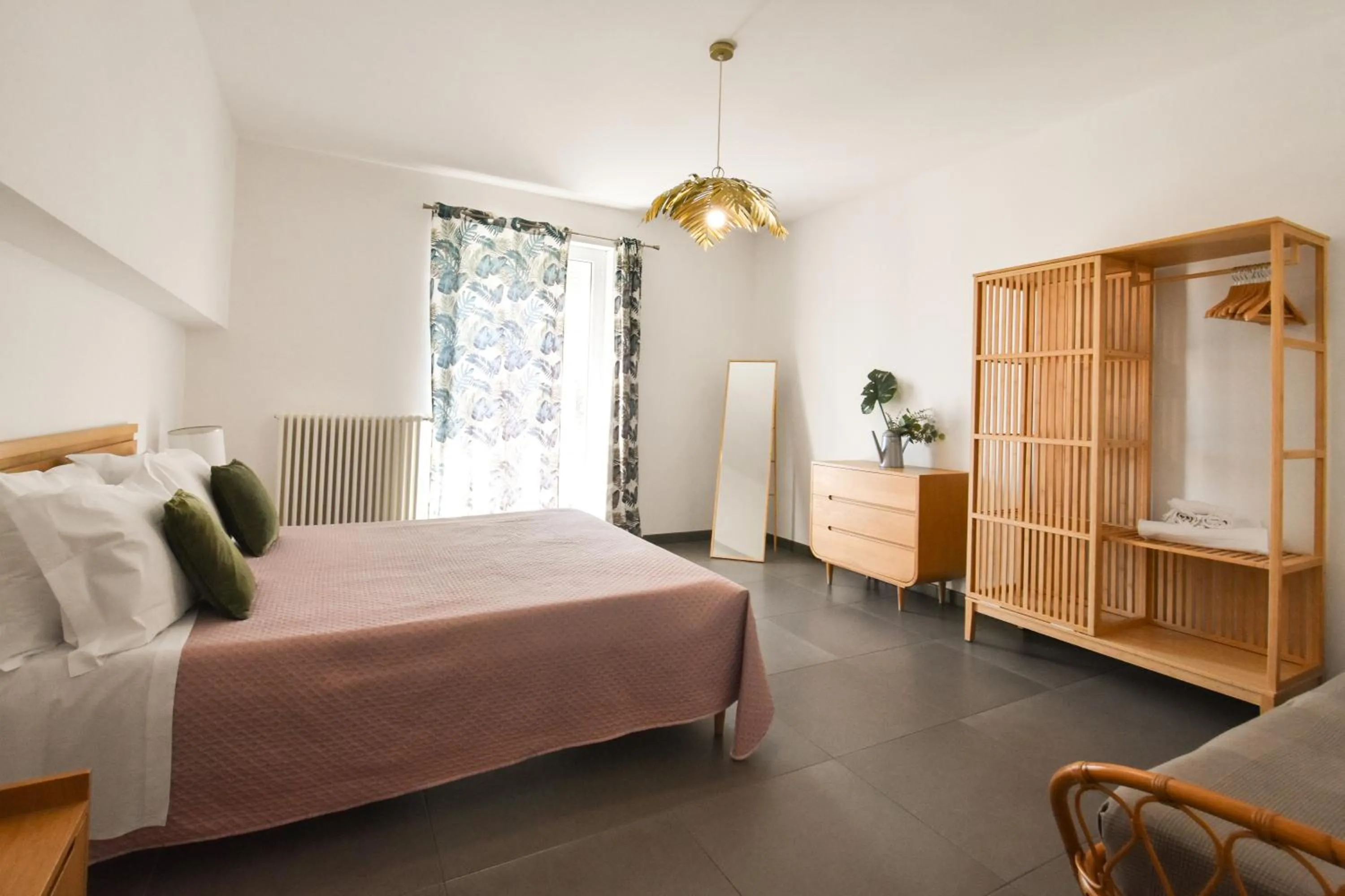 Bed in Levante Sea View Apartment - Housea