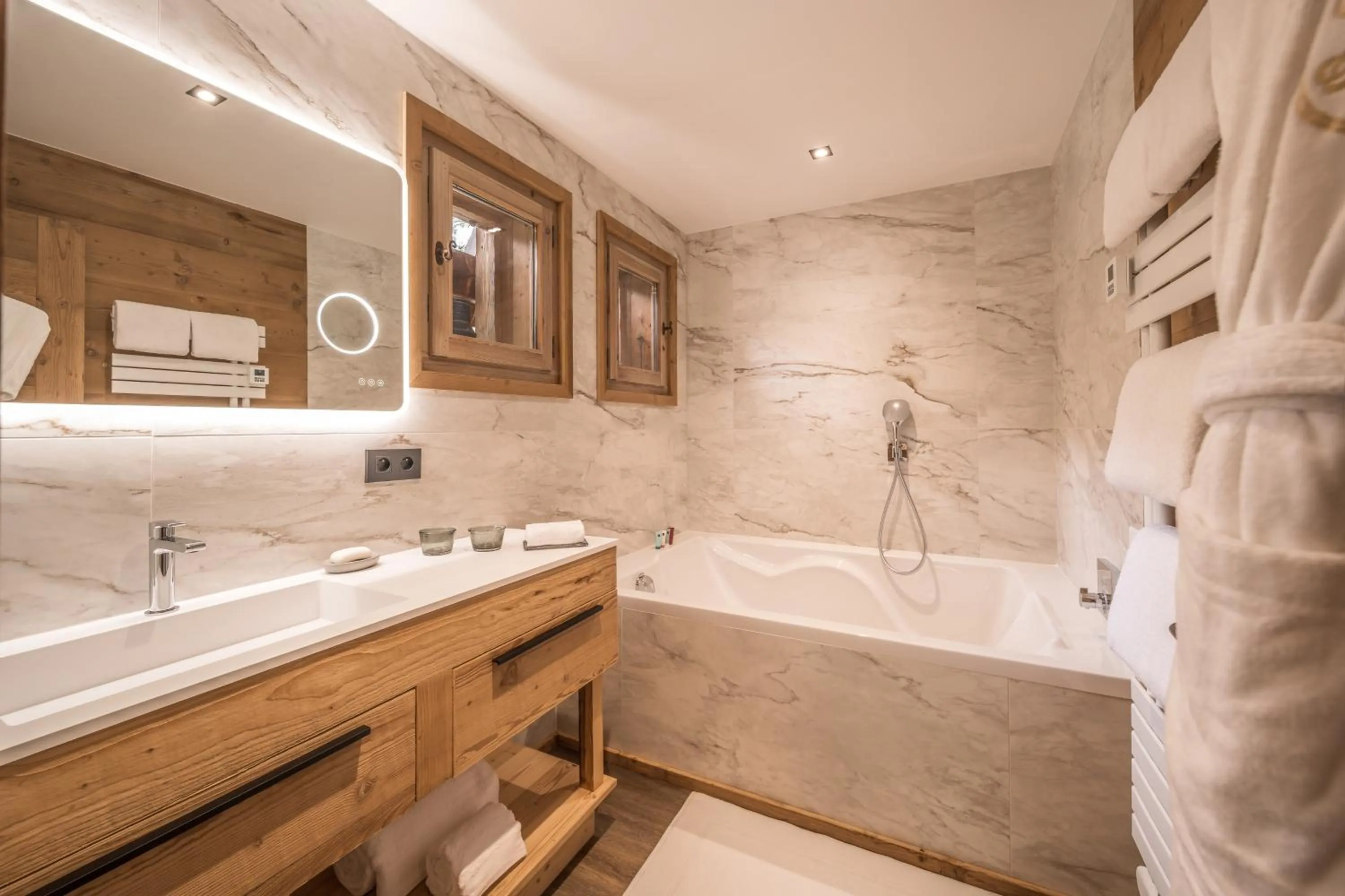 Bathroom in Chalet Jardin d'Angèle Chambres d'hôtes