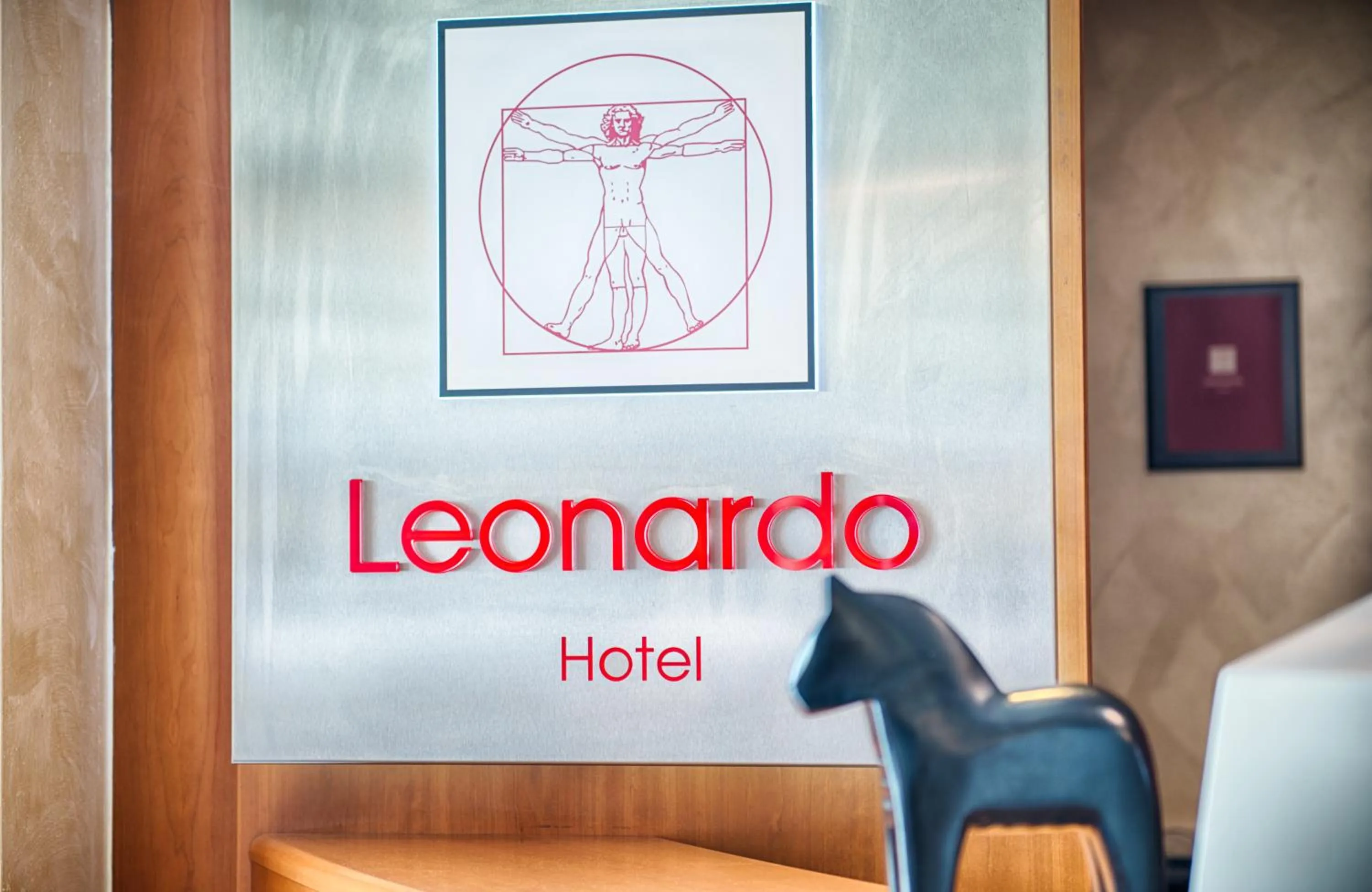 Facade/entrance in Leonardo Hotel Zurich Airport