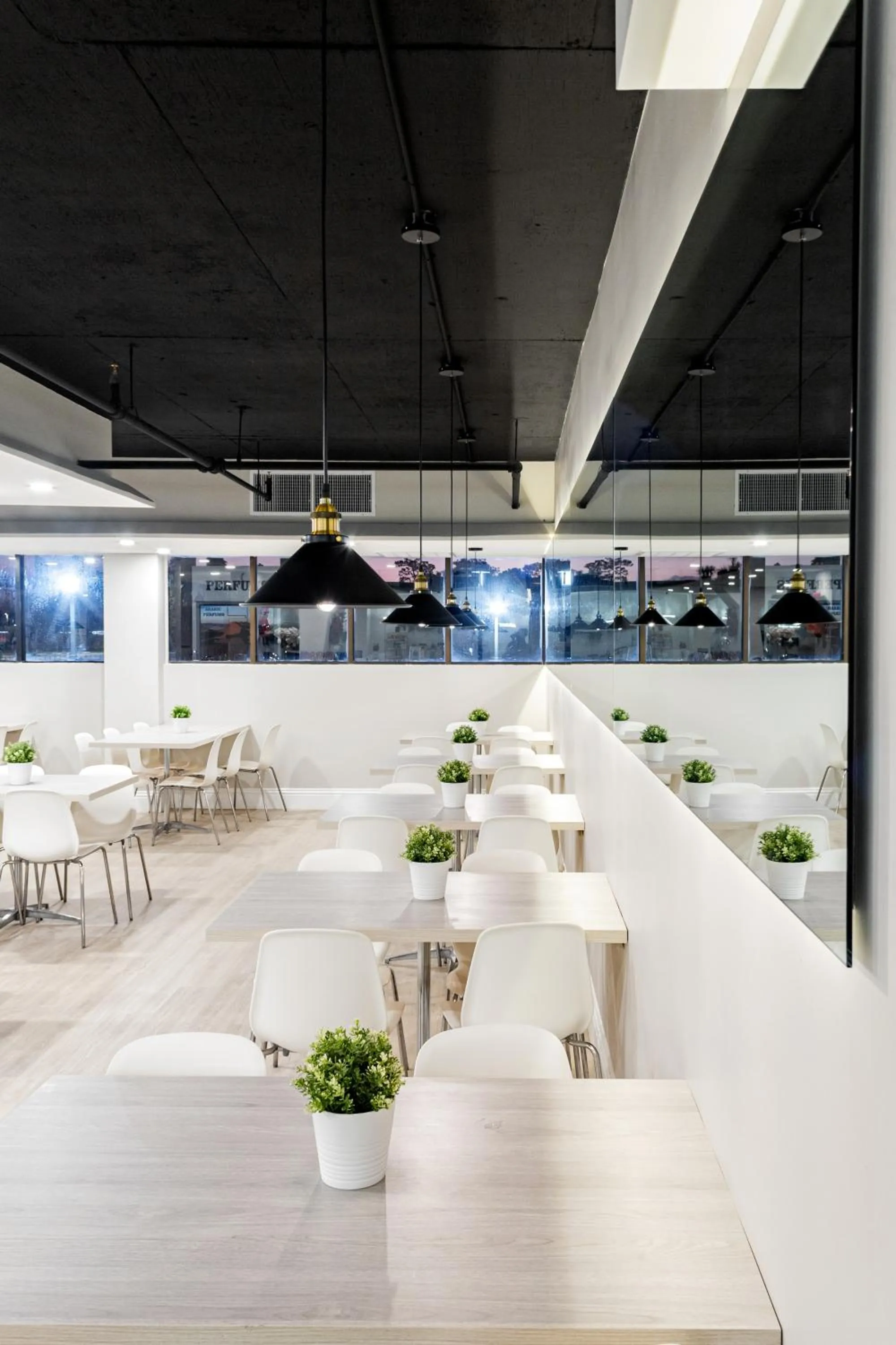 Breakfast in Palazzo Lakeside Hotel