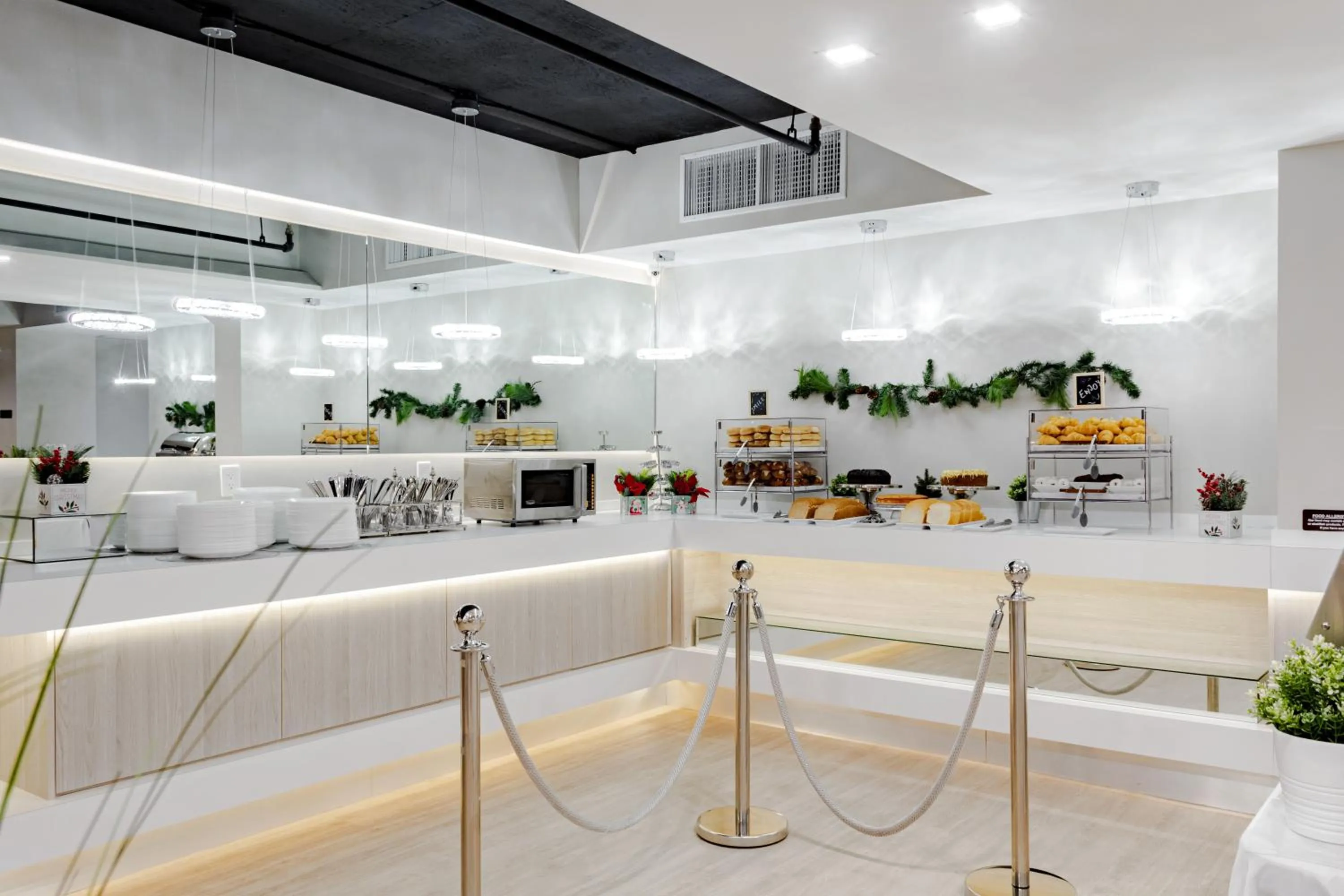 Breakfast in Palazzo Lakeside Hotel