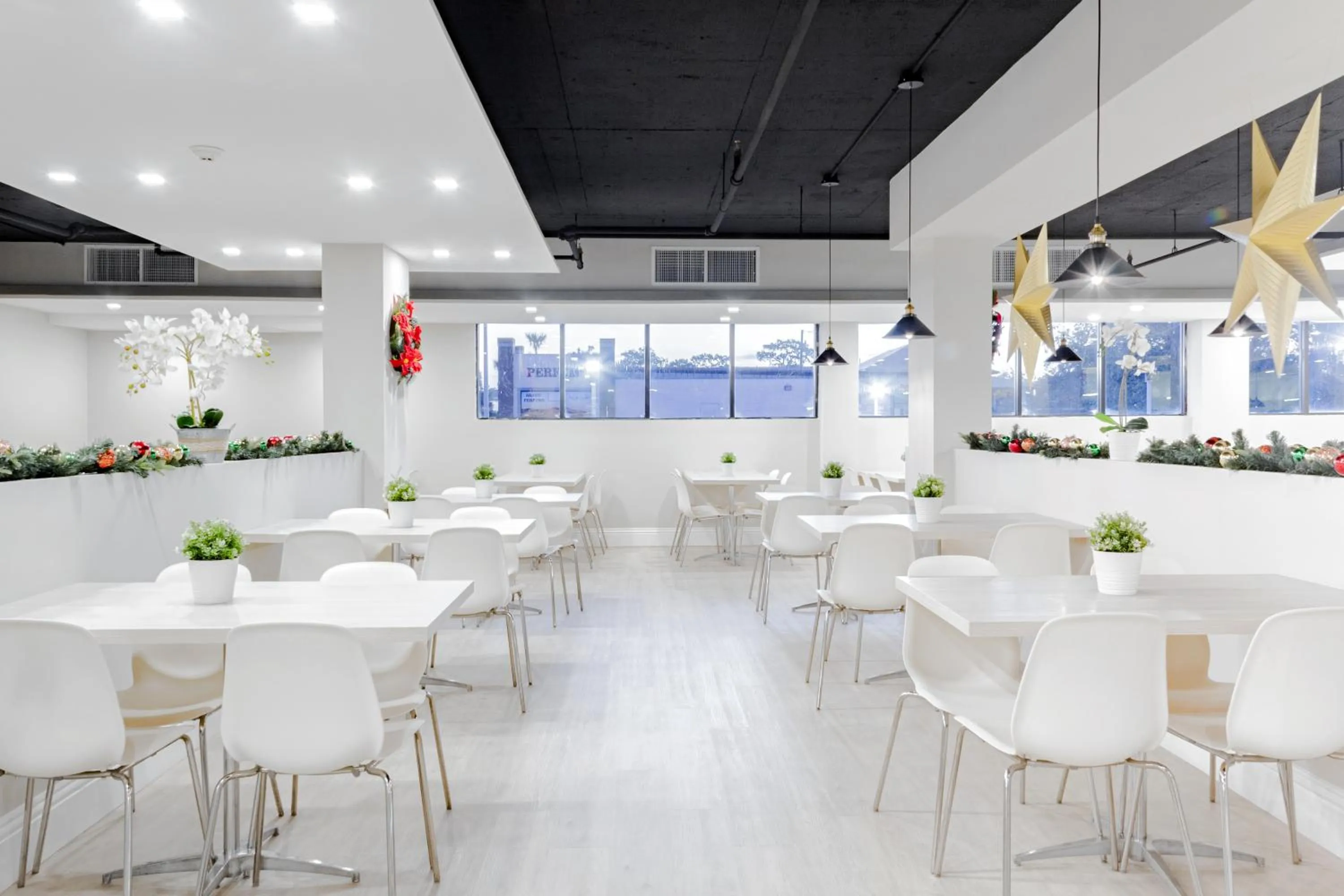 Breakfast in Palazzo Lakeside Hotel