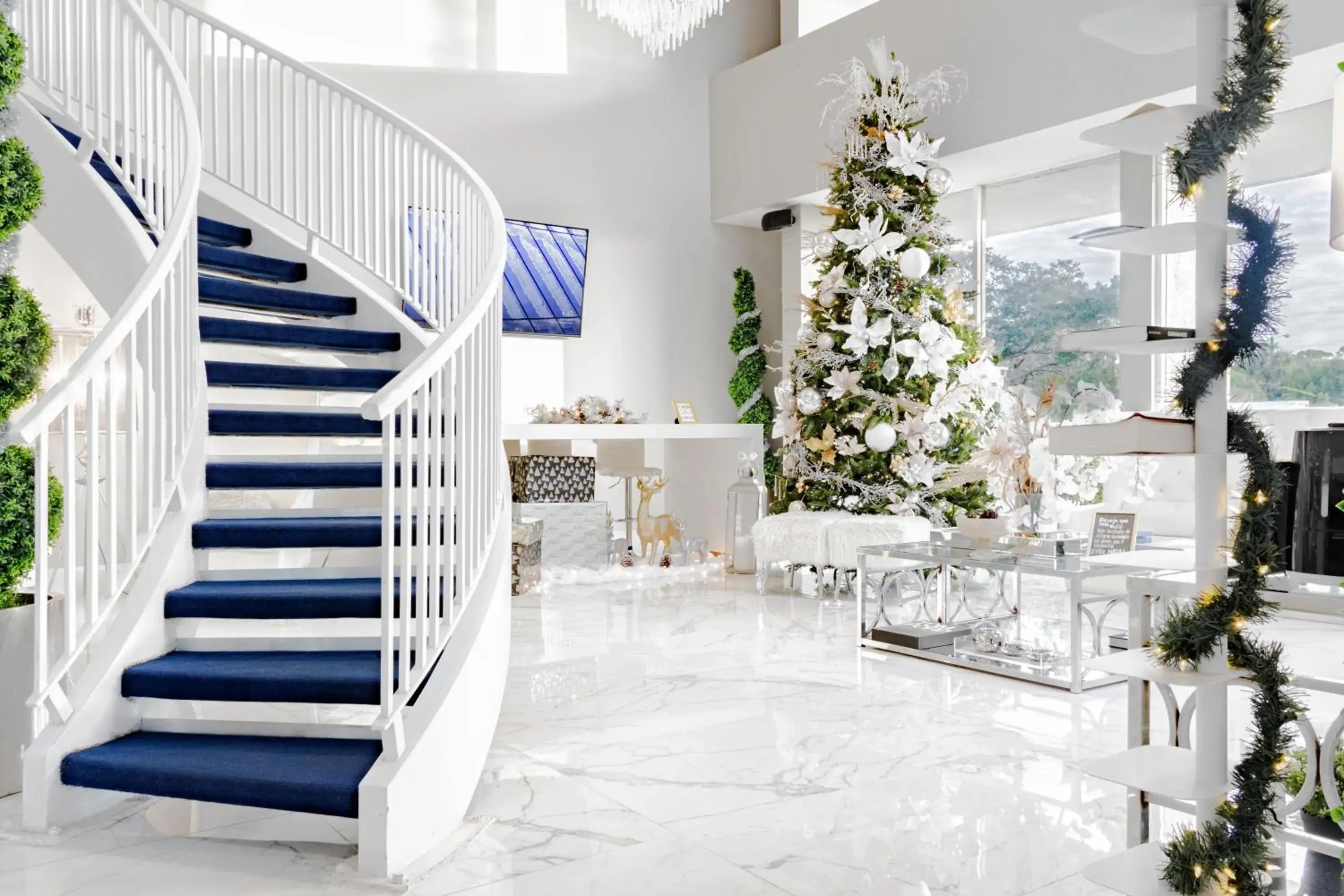 Lobby or reception in Palazzo Lakeside Hotel Lobby or reception in Palazzo Lakeside Hotel