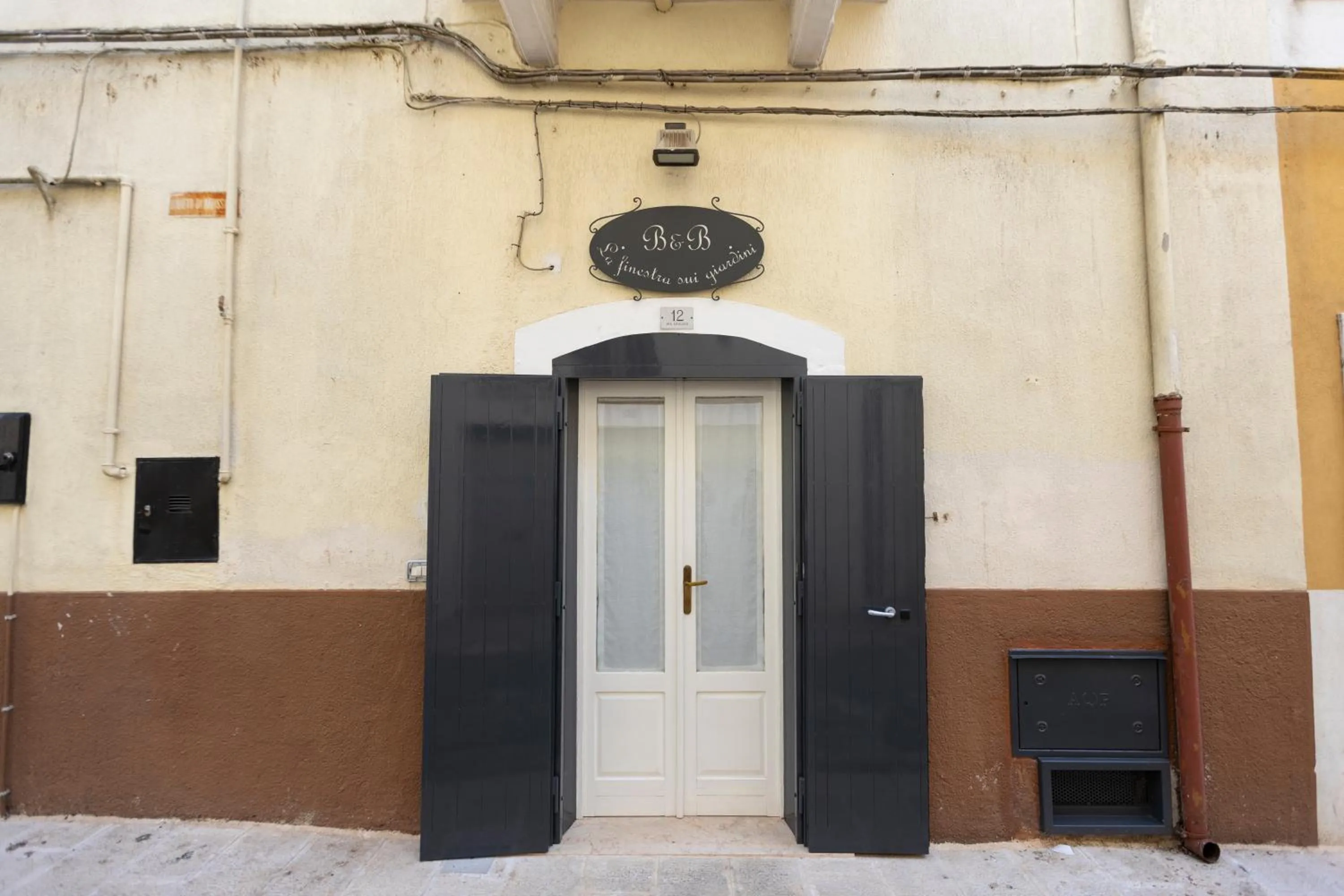 Facade/entrance in B&B La finestra sui Giardini
