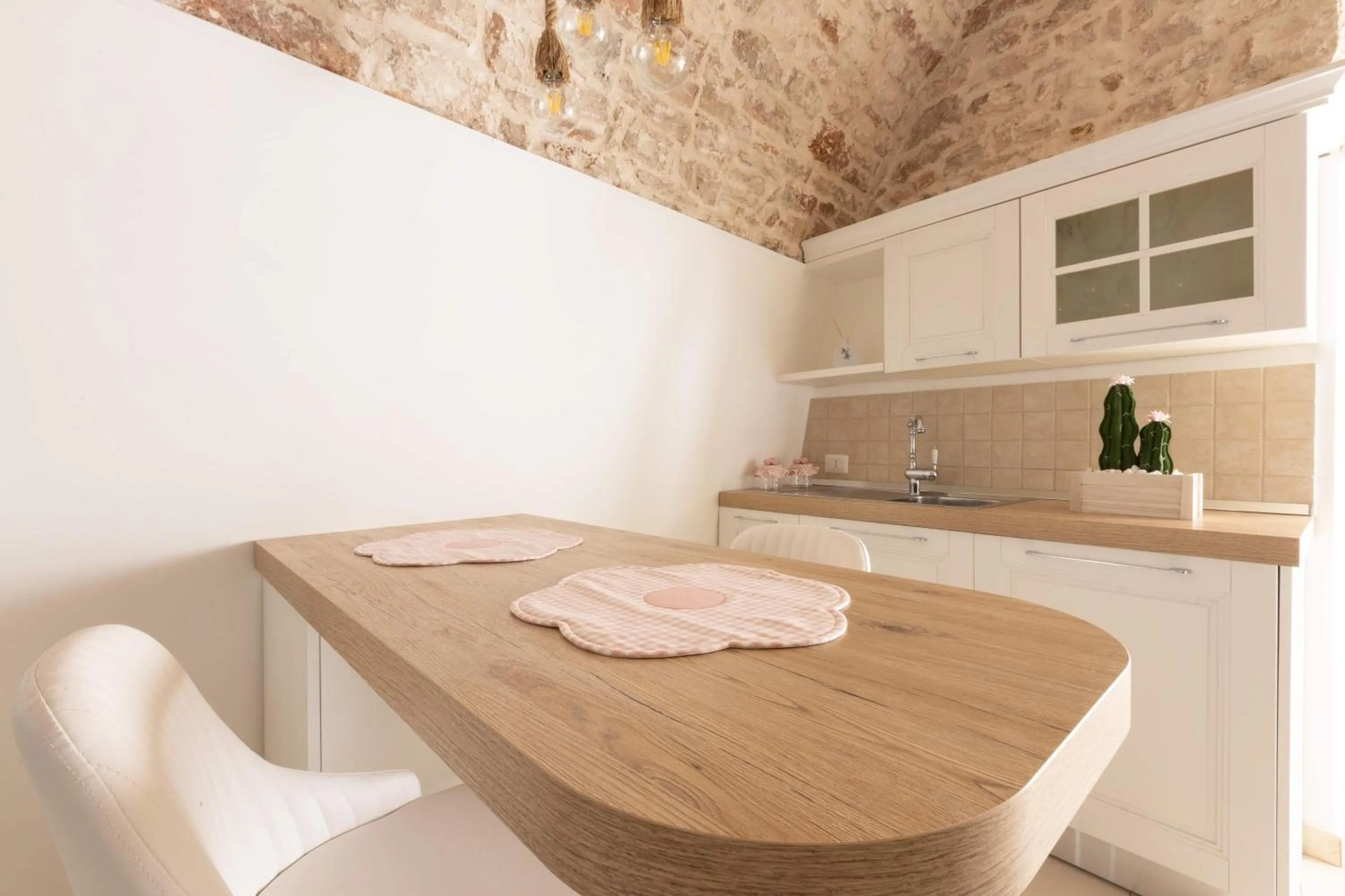 Dining area in B&B La finestra sui Giardini