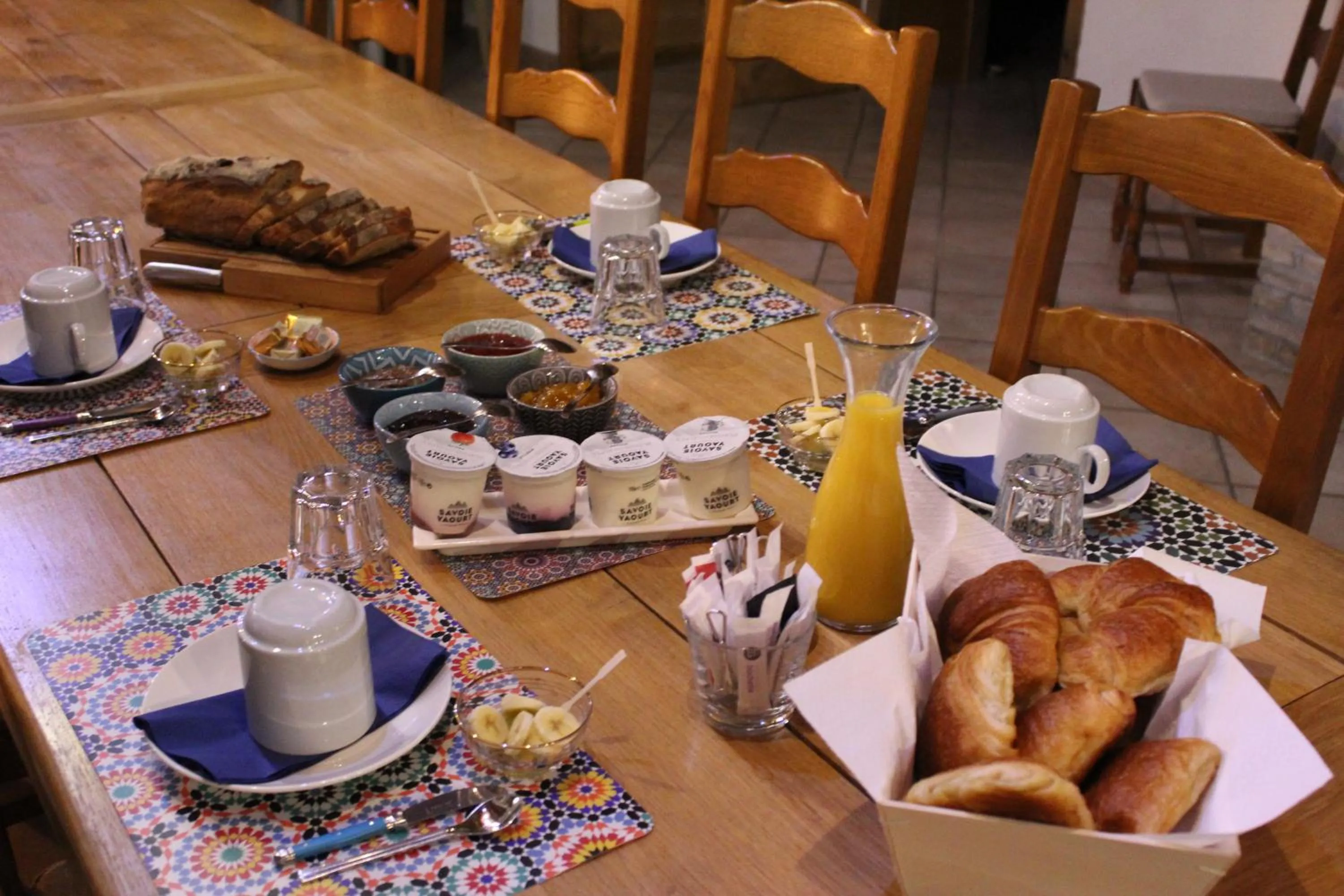 Breakfast in Les Pipistrelles