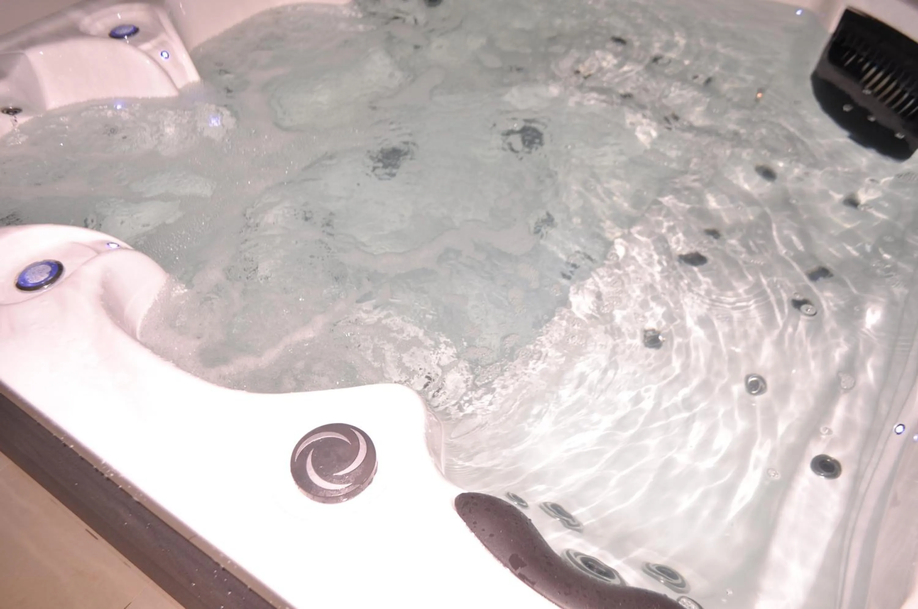 Hot Tub in Agri Art Croce Vallone