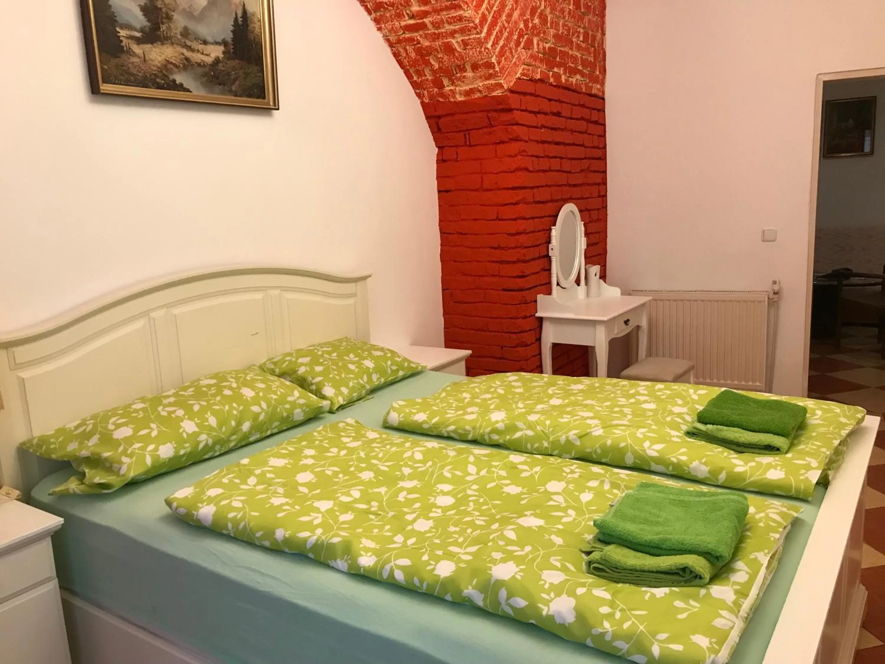 Photo of the whole room, Bed in Viktoria ARTUR