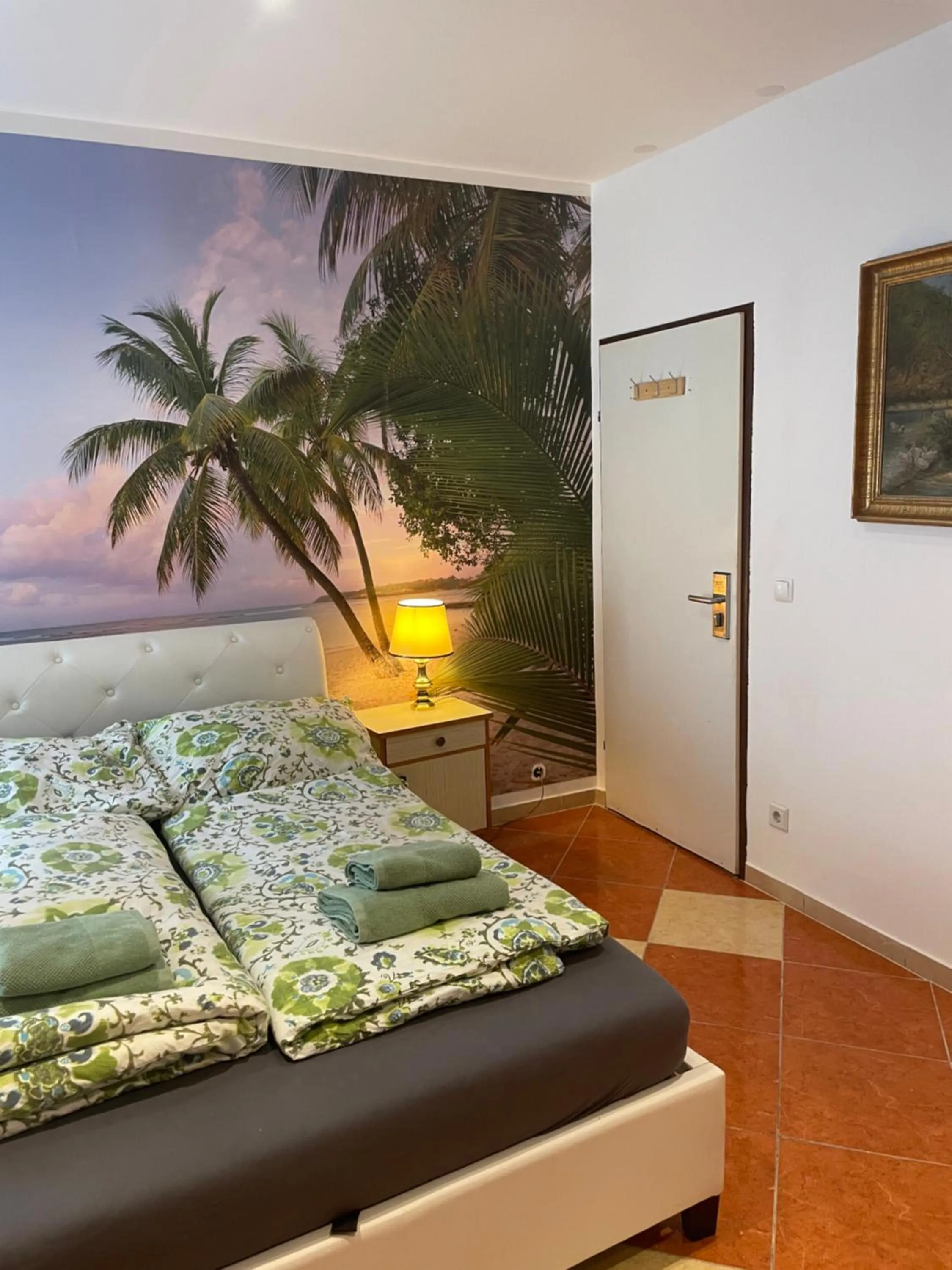 Photo of the whole room, Bed in Viktoria ARTUR