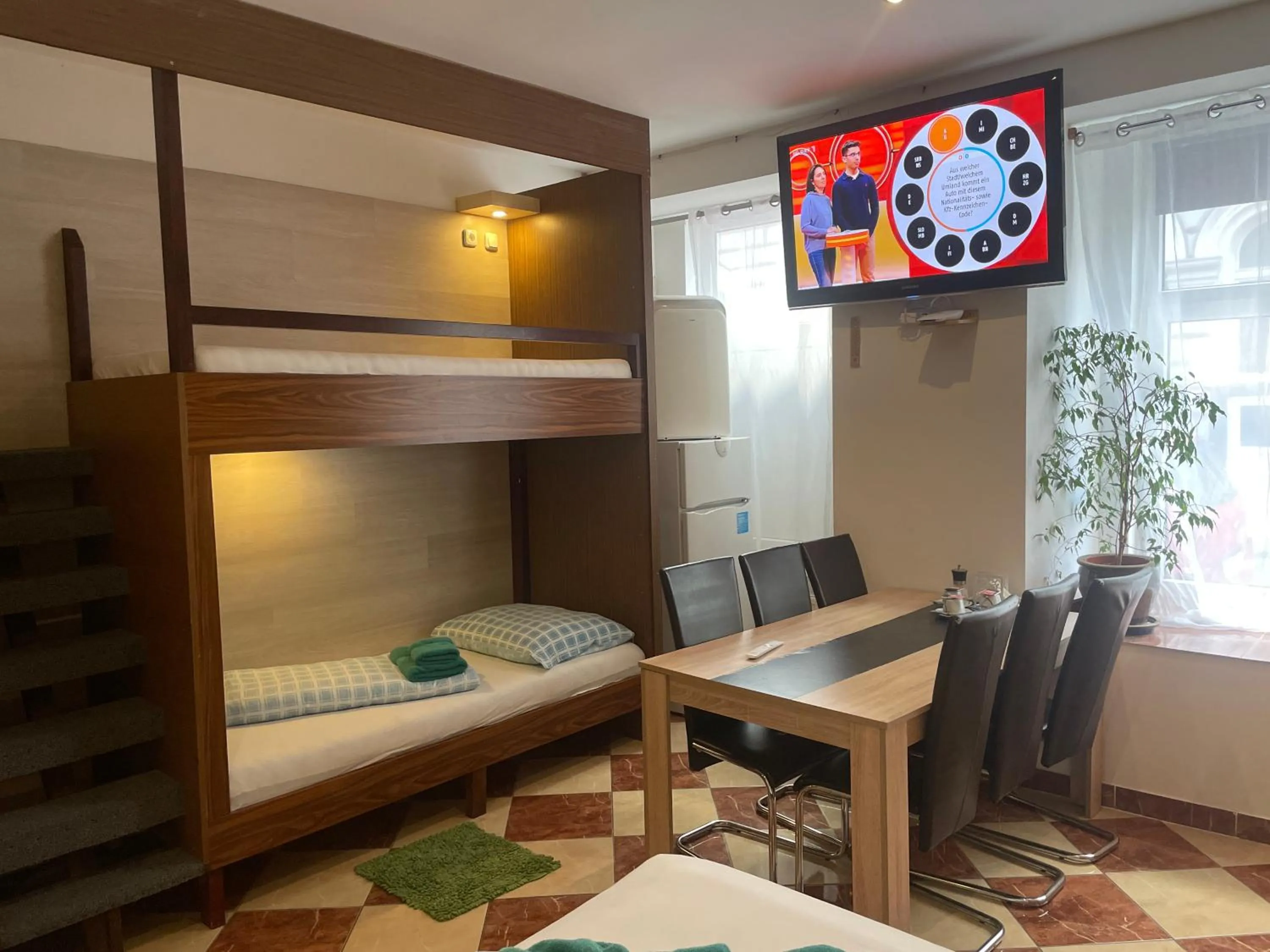 Communal lounge/ TV room, Bed in Viktoria ARTUR