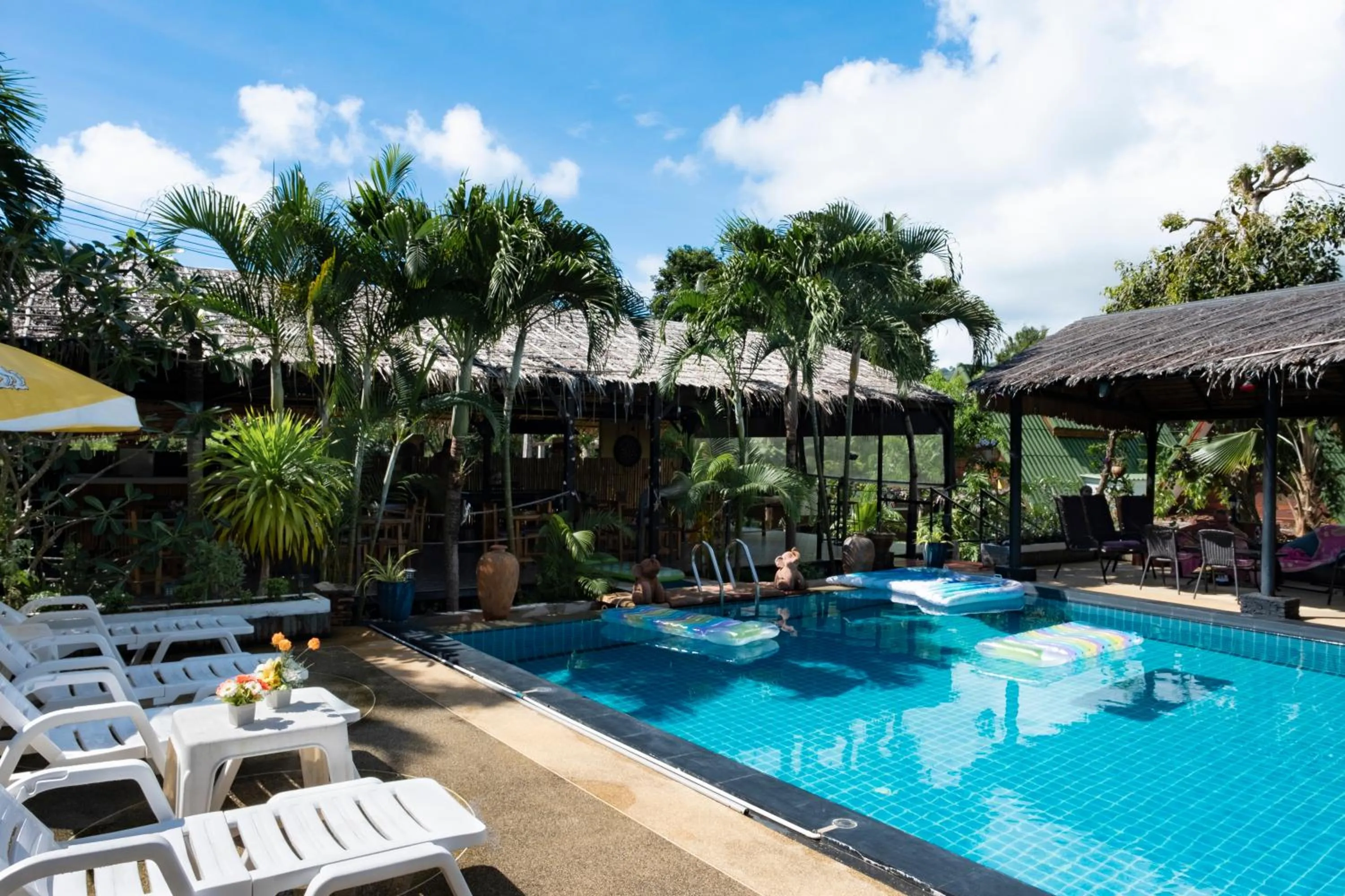 Harmony Naturist Resort Rawai Phuket 18yr minimum age only nudist nake d FKK