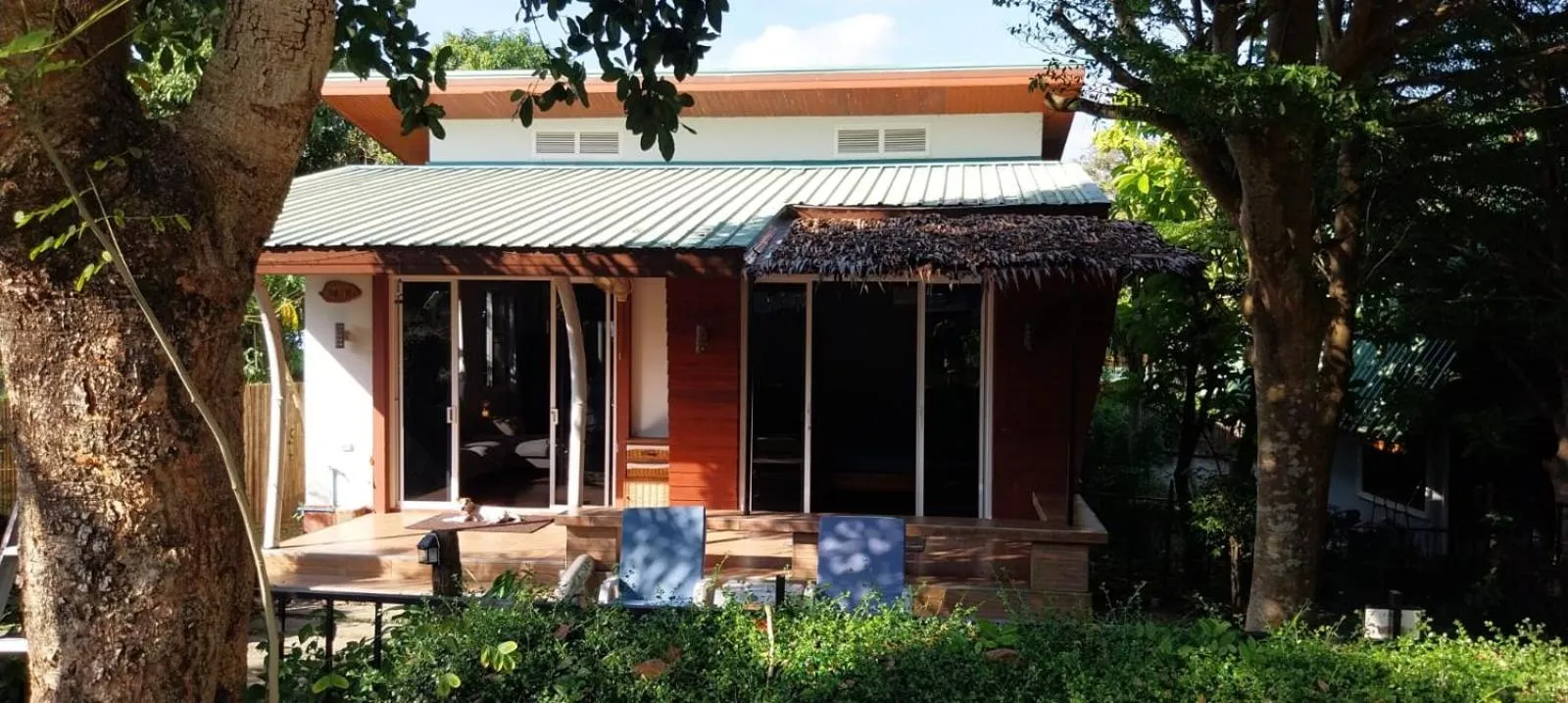 Harmony Naturist Resort Rawai Phuket 18yr minimum age only nudist nake d FKK