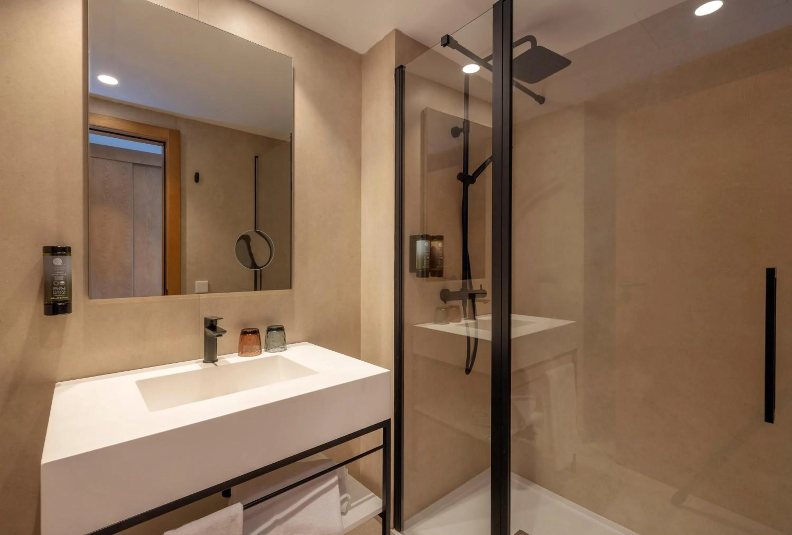 Bathroom in HM Isabela-Adults Only