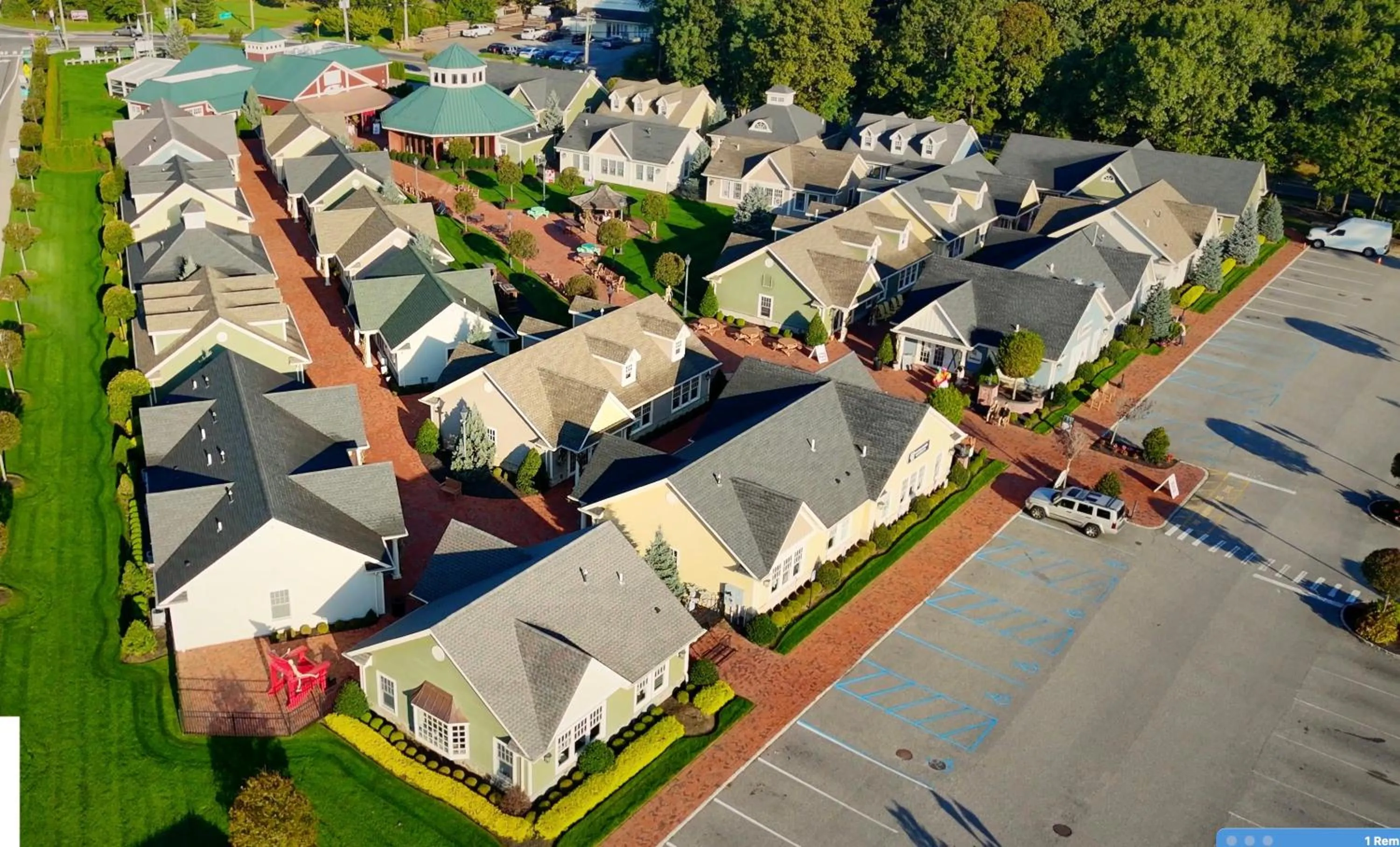 On-site shops in The Inn and Spa at East Wind