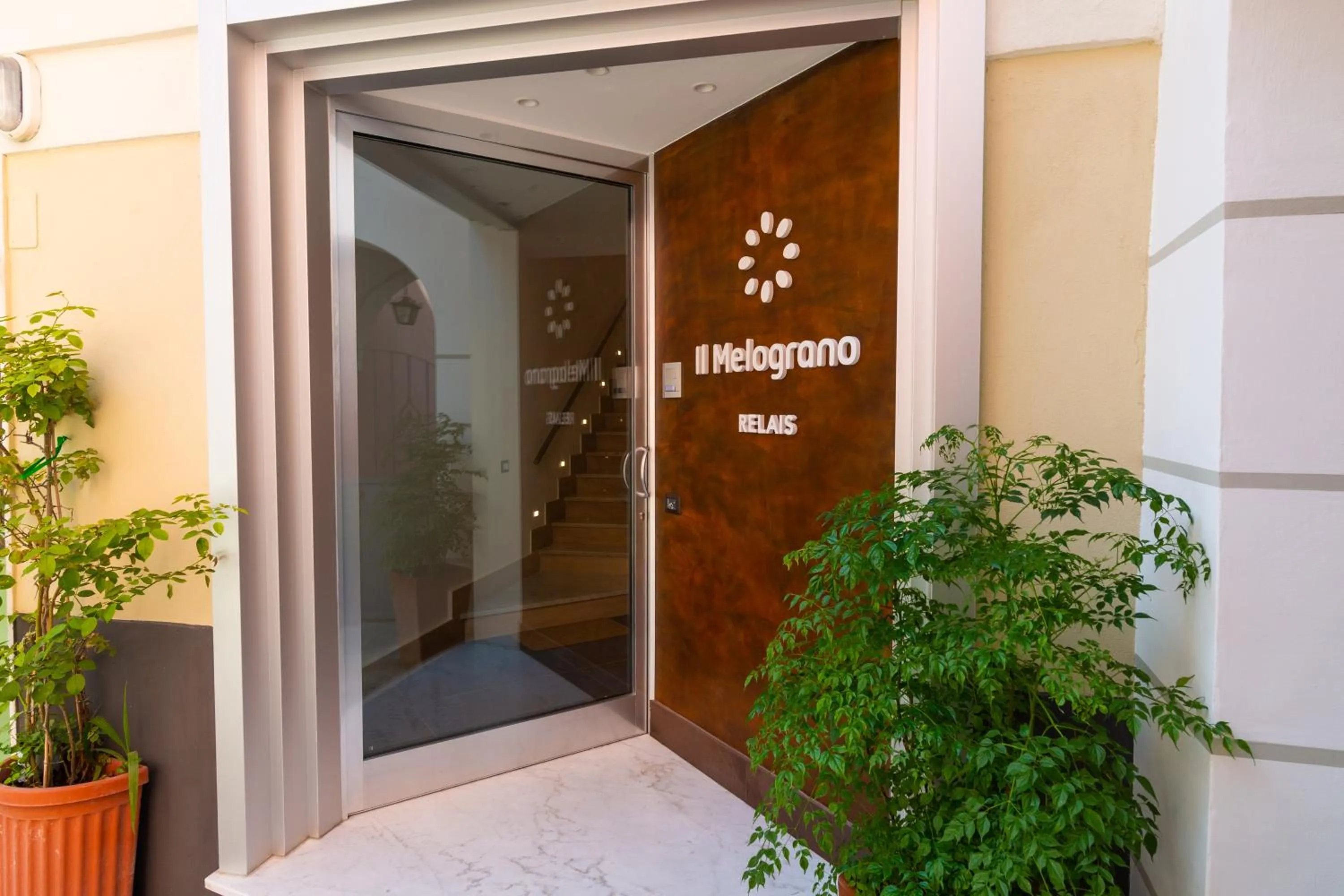 Facade/entrance in Il Melograno Relais