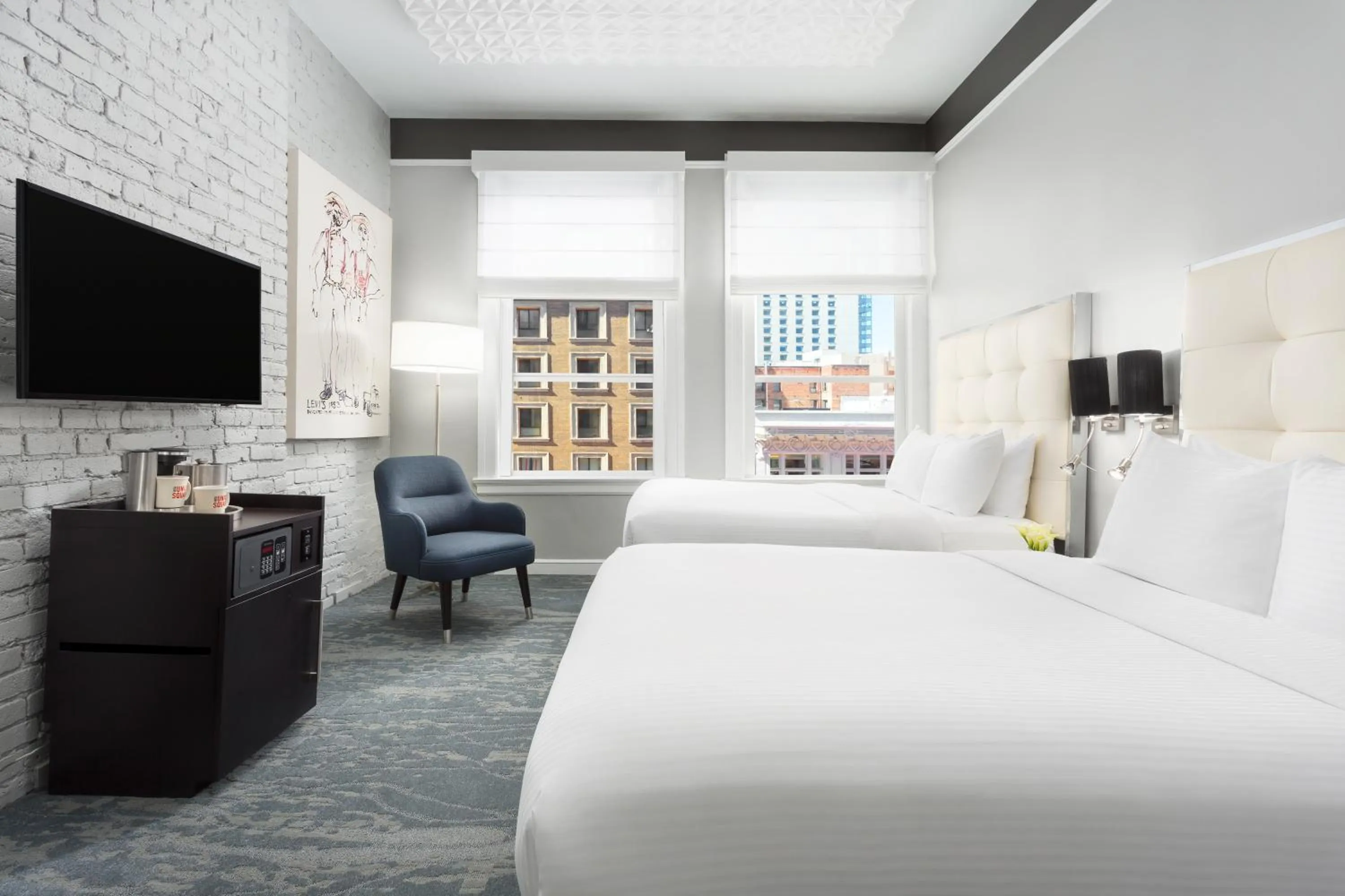 Bed, TV/Entertainment Center in Hotel Union Square San Francisco