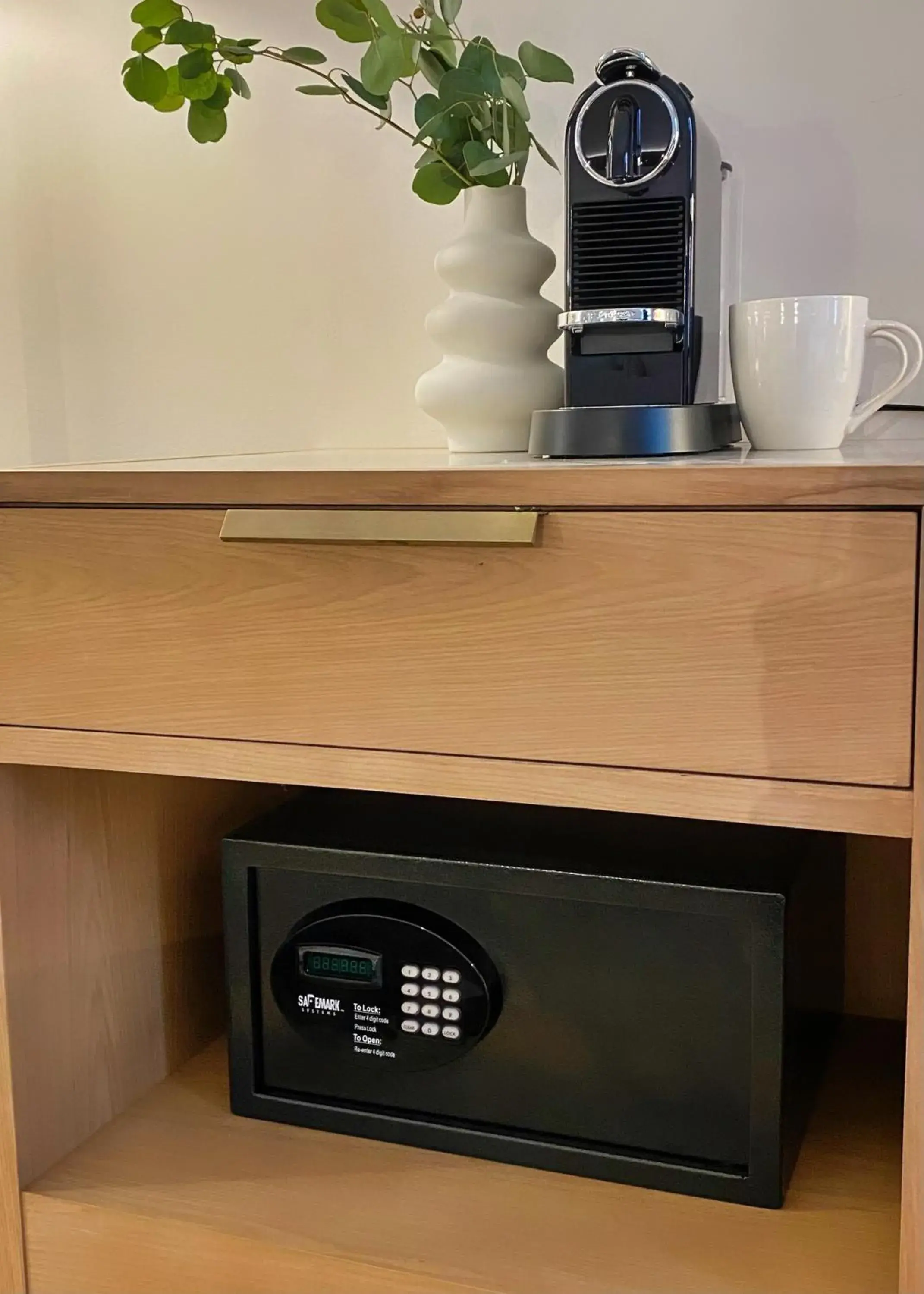 safe in Aura Hotel Times Square Newly Renovated safe in Aura Hotel Times Square Newly Renovated