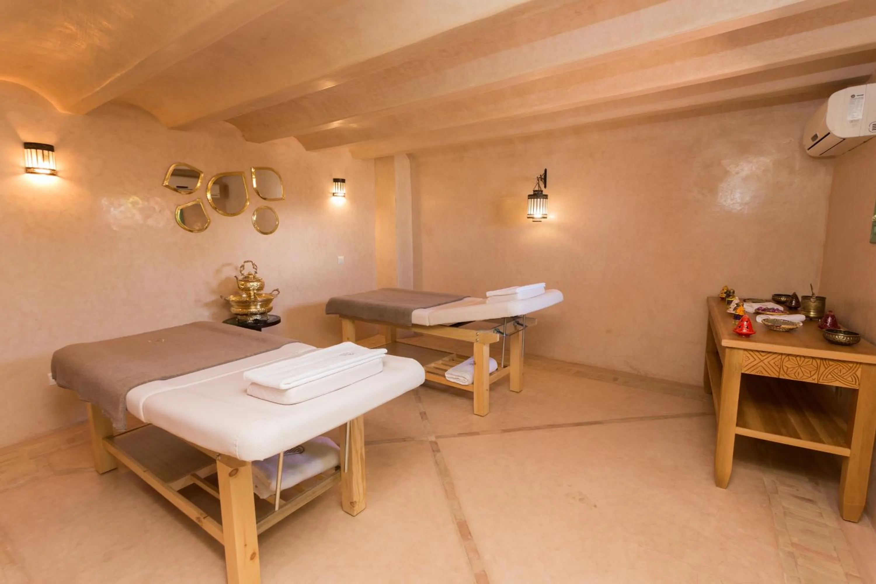 Massage in RIAD AZRUR