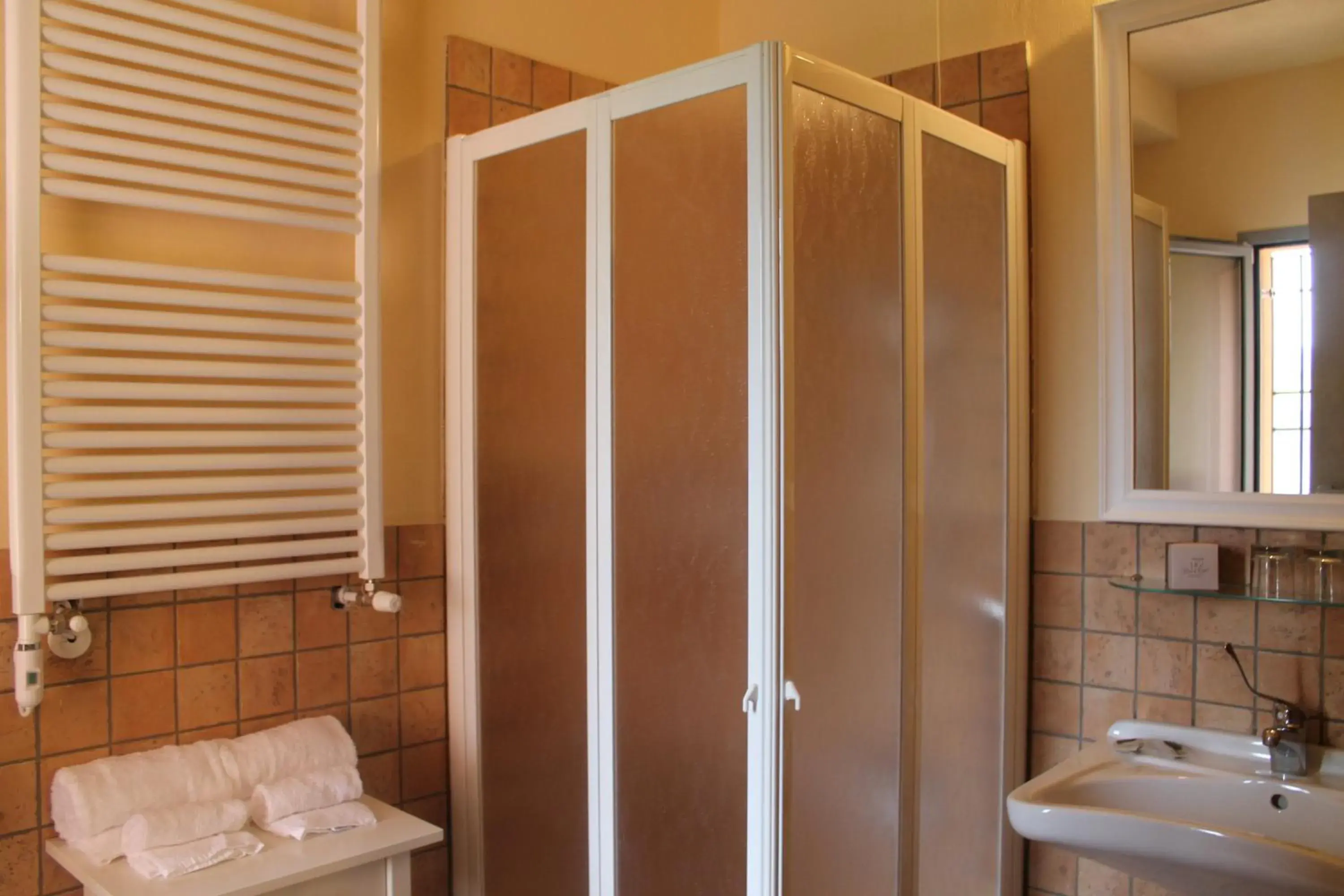 Large Double Room in Agriturismo Ben Ti Voglio Large Double Room in Agriturismo Ben Ti Voglio