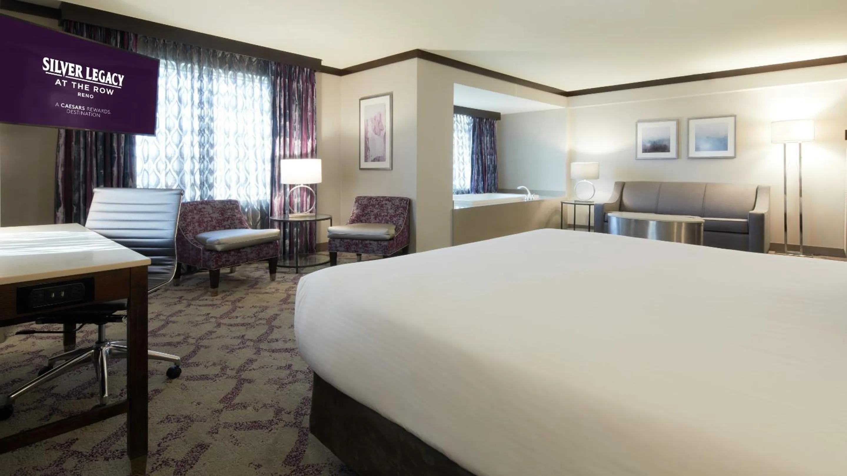 Bedroom, Bed in Silver Legacy Reno, A Caesars Destination