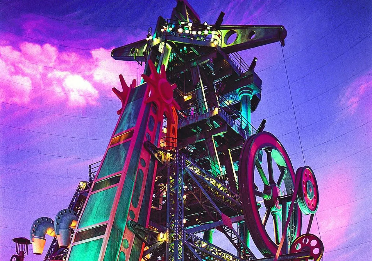 Evening entertainment in Silver Legacy Reno, A Caesars Destination