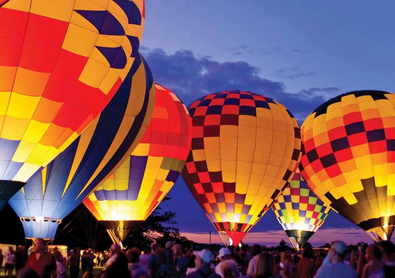 Entertainment in Silver Legacy Reno, A Caesars Destination