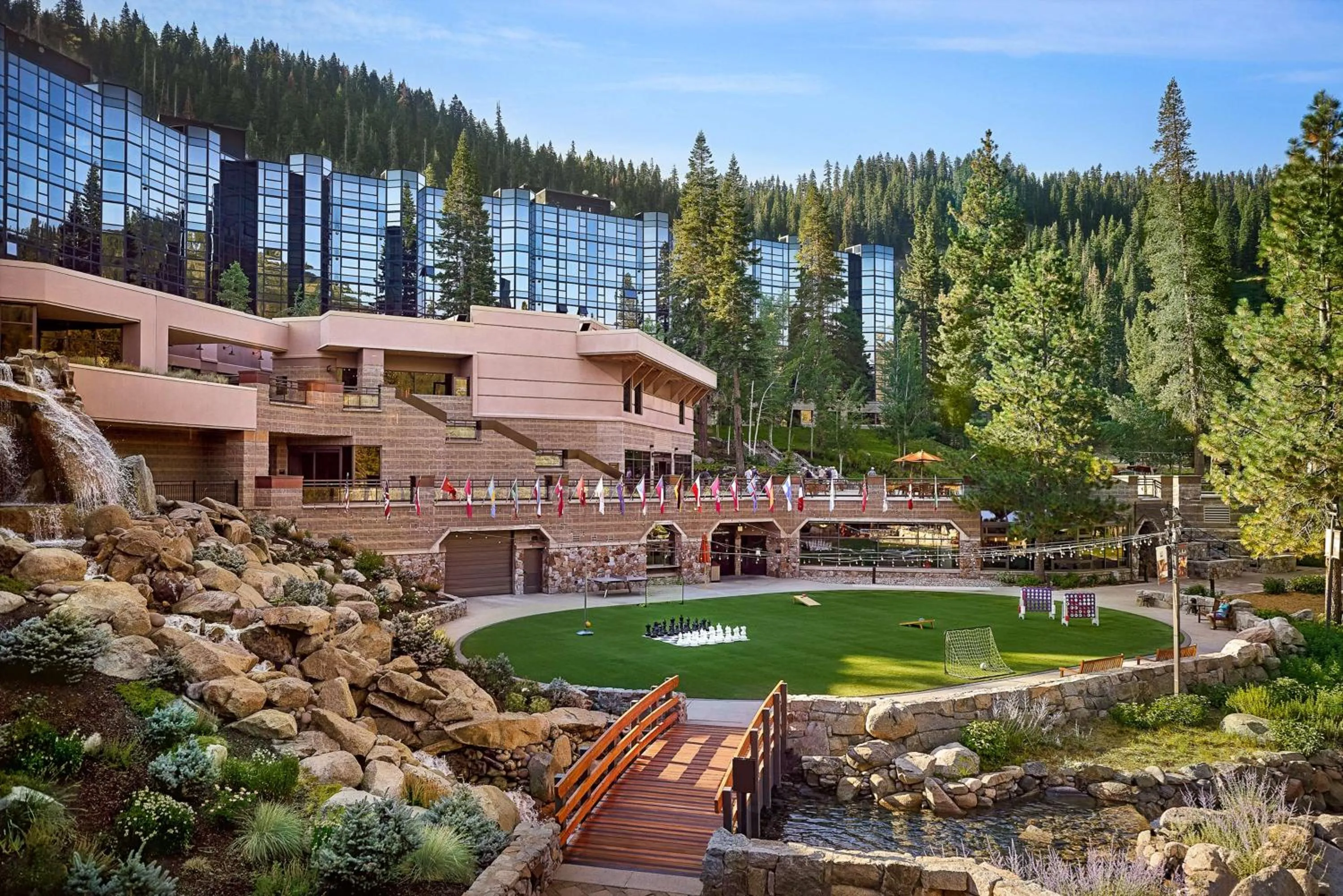 Property building in Everline Resort and Spa, Lake Tahoe