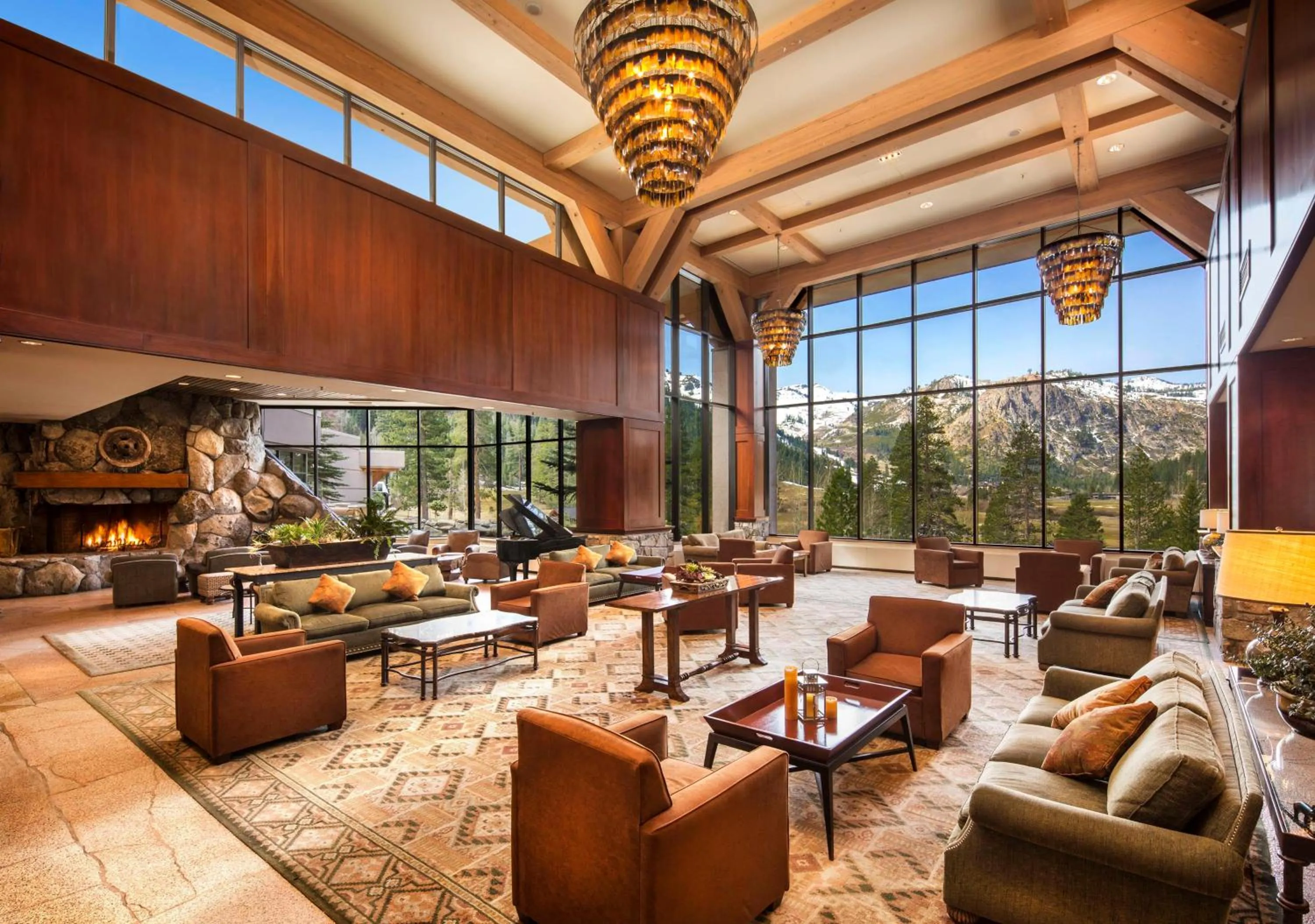 Lobby or reception in Everline Resort and Spa, Lake Tahoe