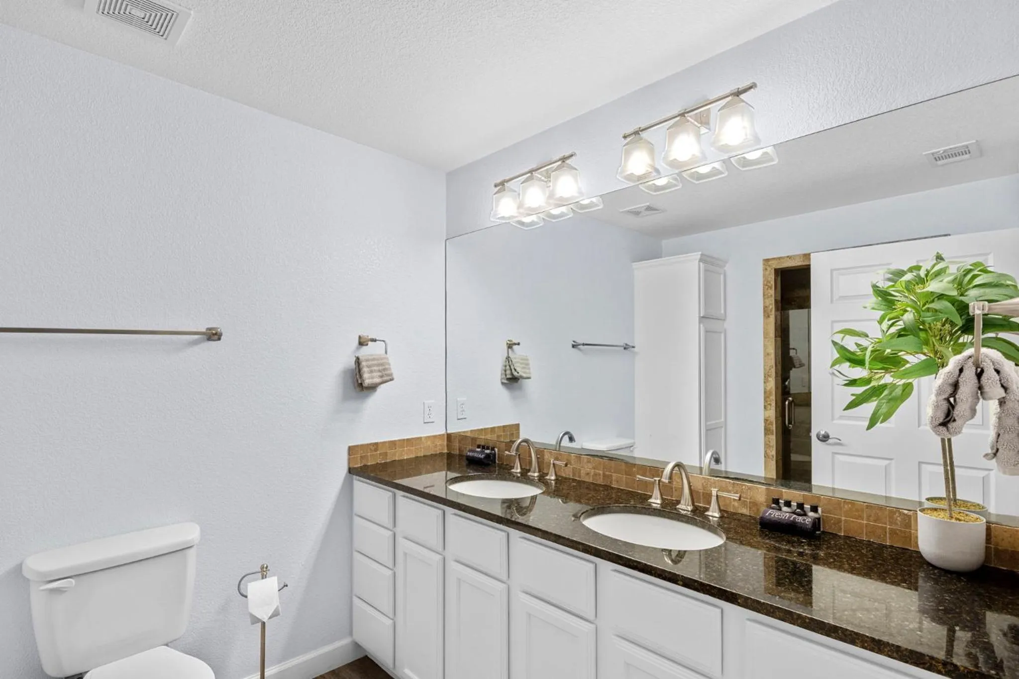 Lake LBJ 4BR Home w/ Boat Deck, Huge Yard