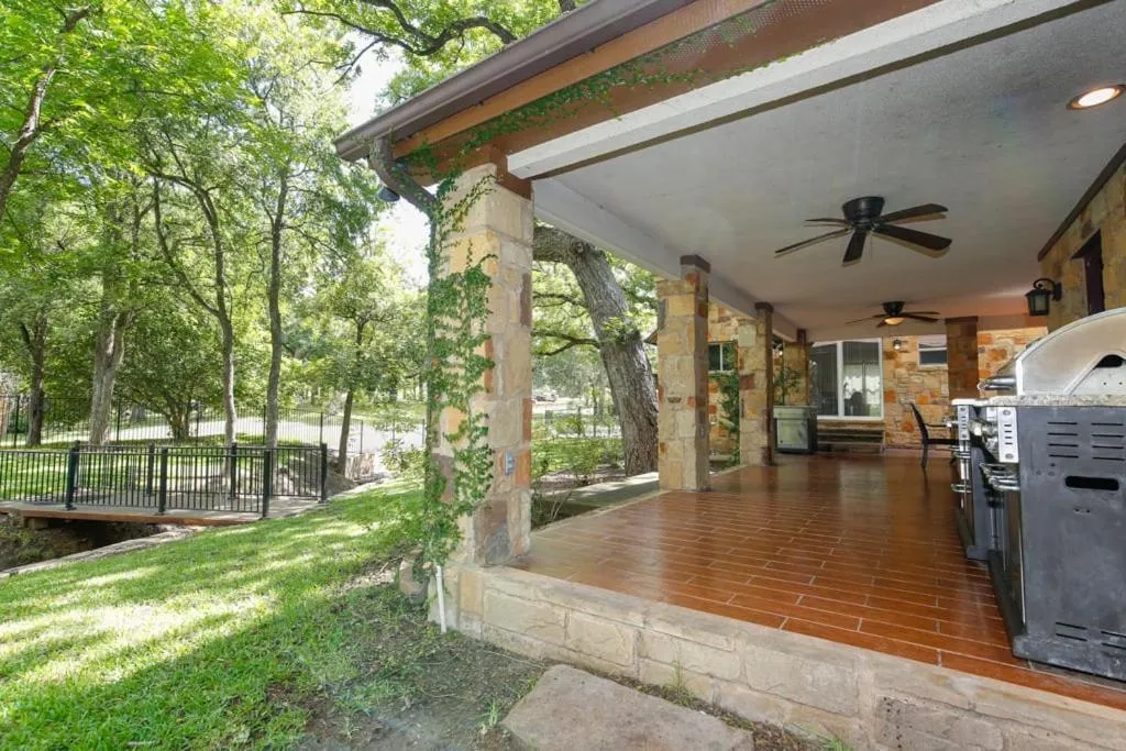 Lake LBJ 4BR Home w/ Boat Deck, Huge Yard