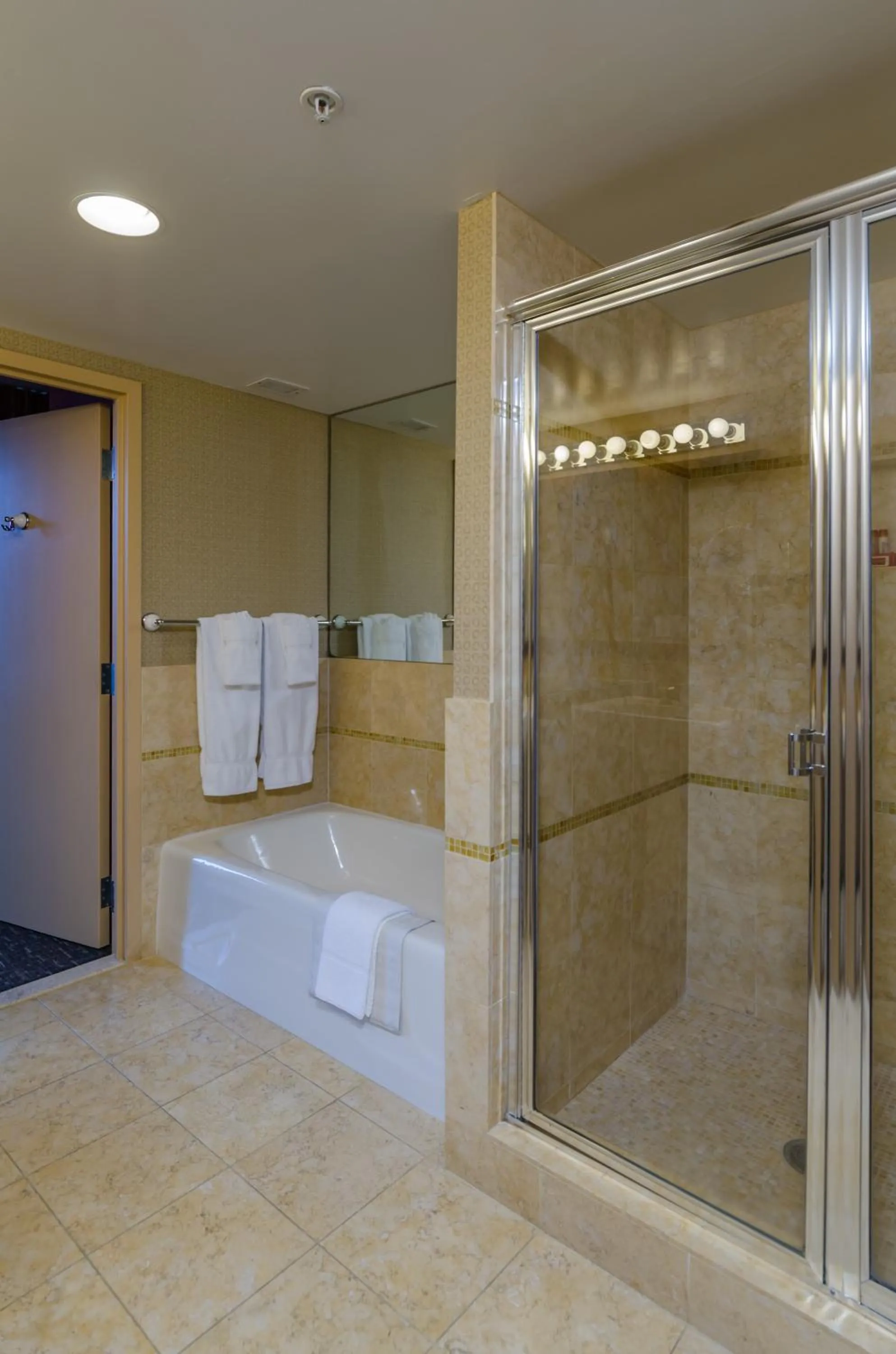 Bathroom in Beacon Hotel & Corporate Quarters