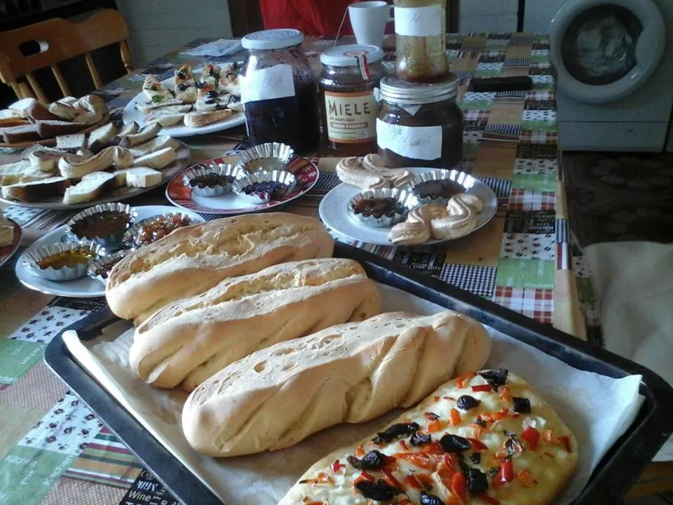 Breakfast in La Via Del Mare