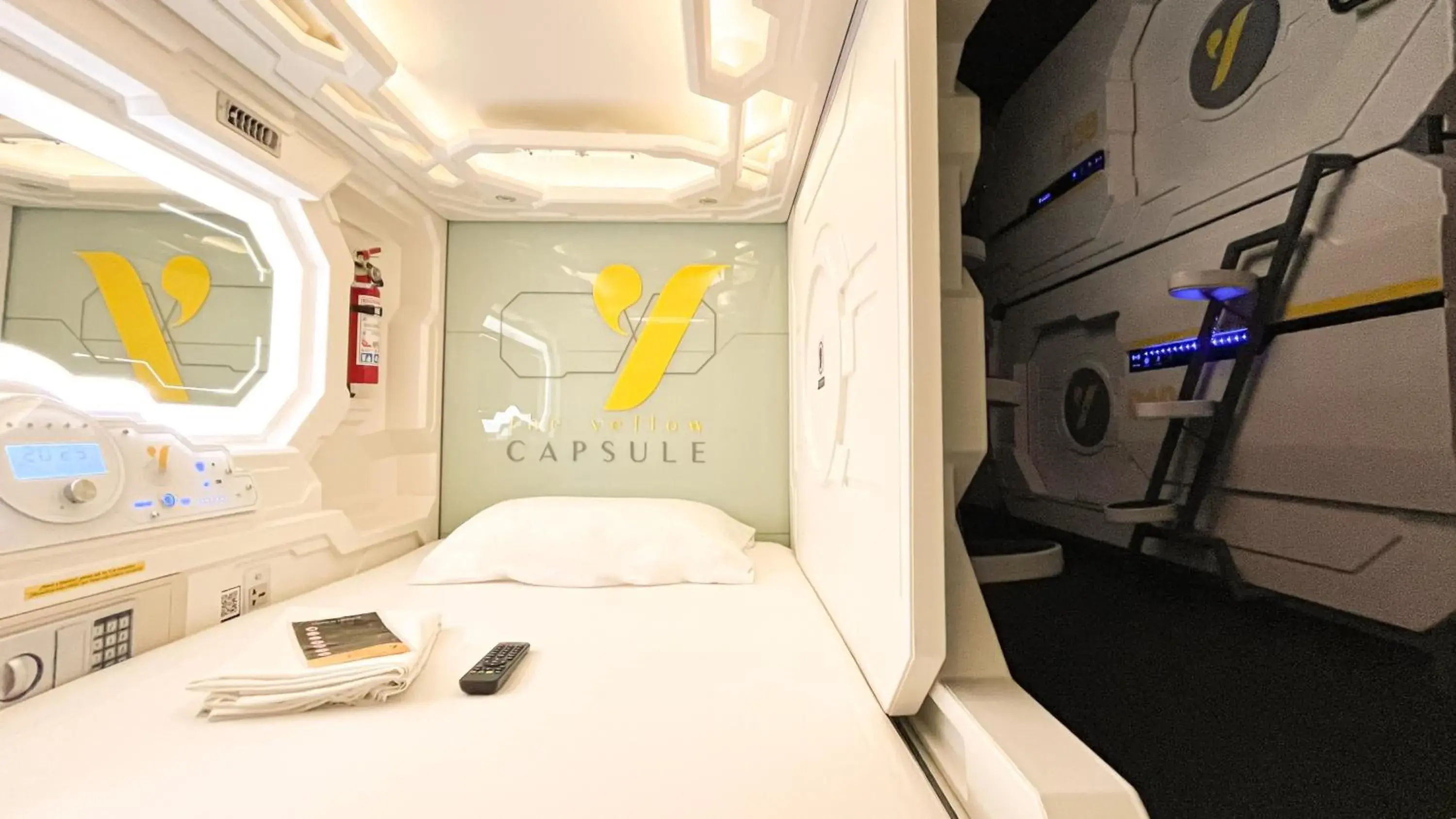 Bed in The Yellow Capsule Cancun Close to Airport Bed in The Yellow Capsule Cancun Close to Airport