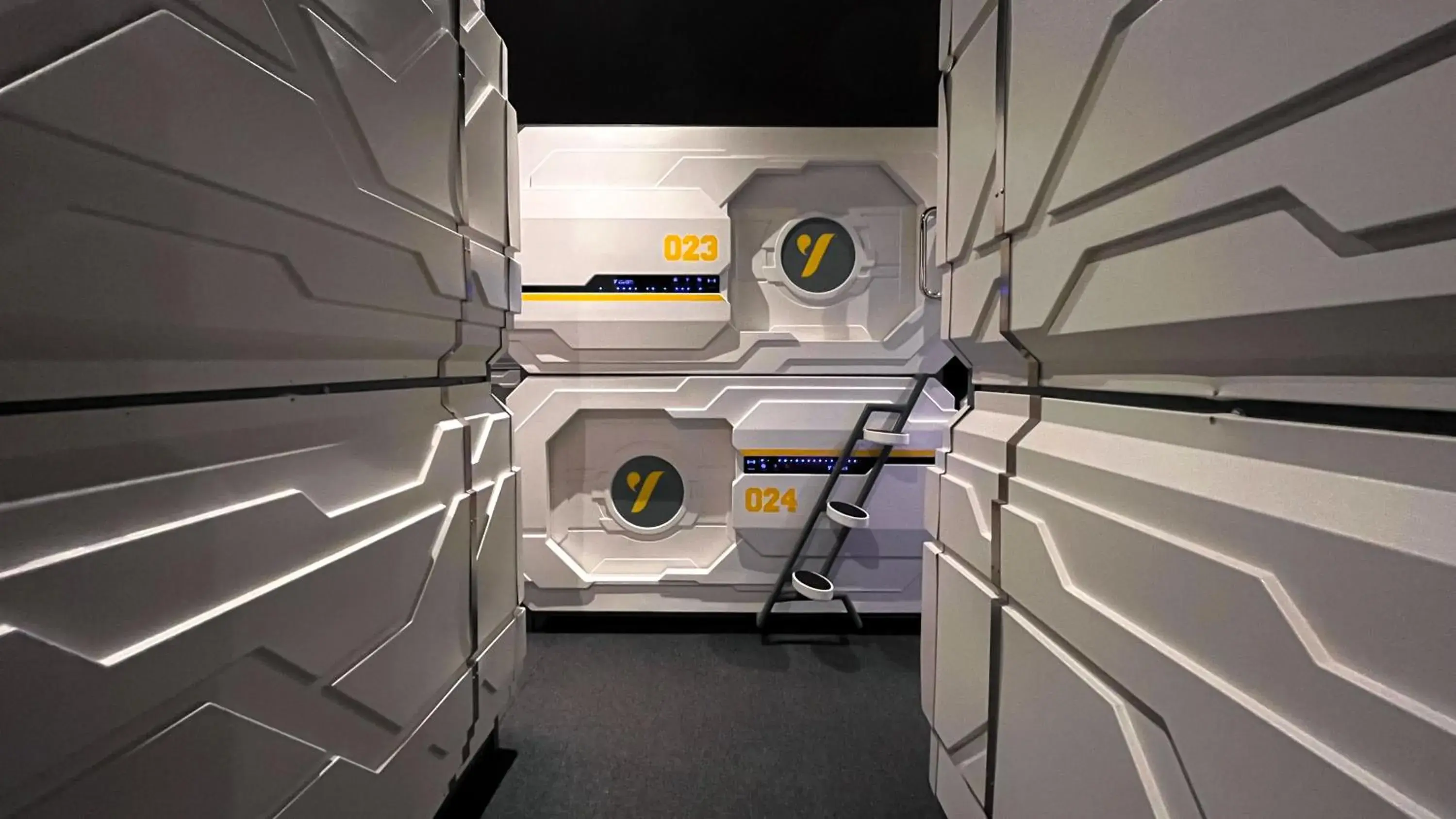 Bedroom in The Yellow Capsule Cancun Close to Airport Bedroom in The Yellow Capsule Cancun Close to Airport