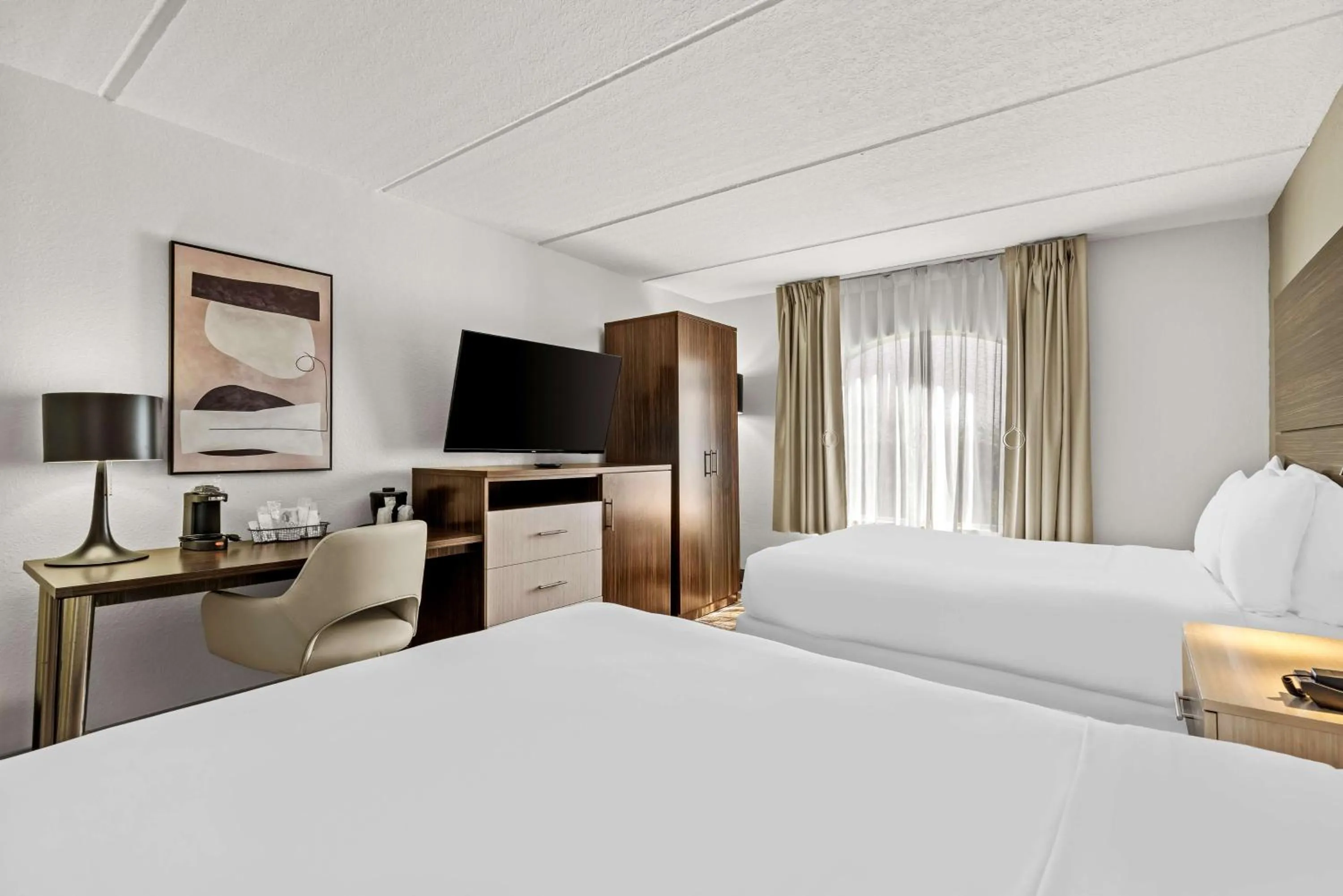 Bedroom, Bed in Best Western Airport Inn & Suites