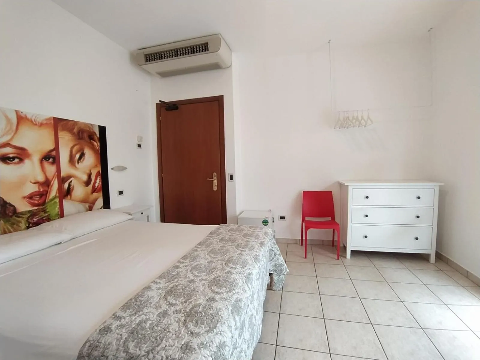 Bedroom in Hotel Villa Cesare B&B