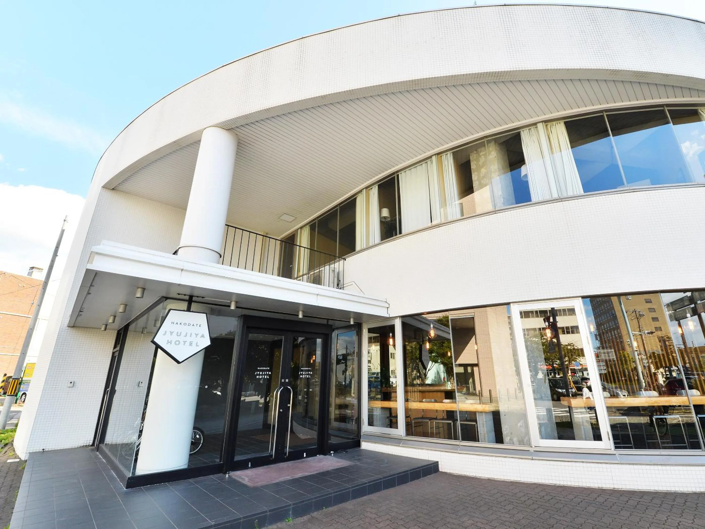 Facade/entrance in Hakodate Jyujiya Hotel