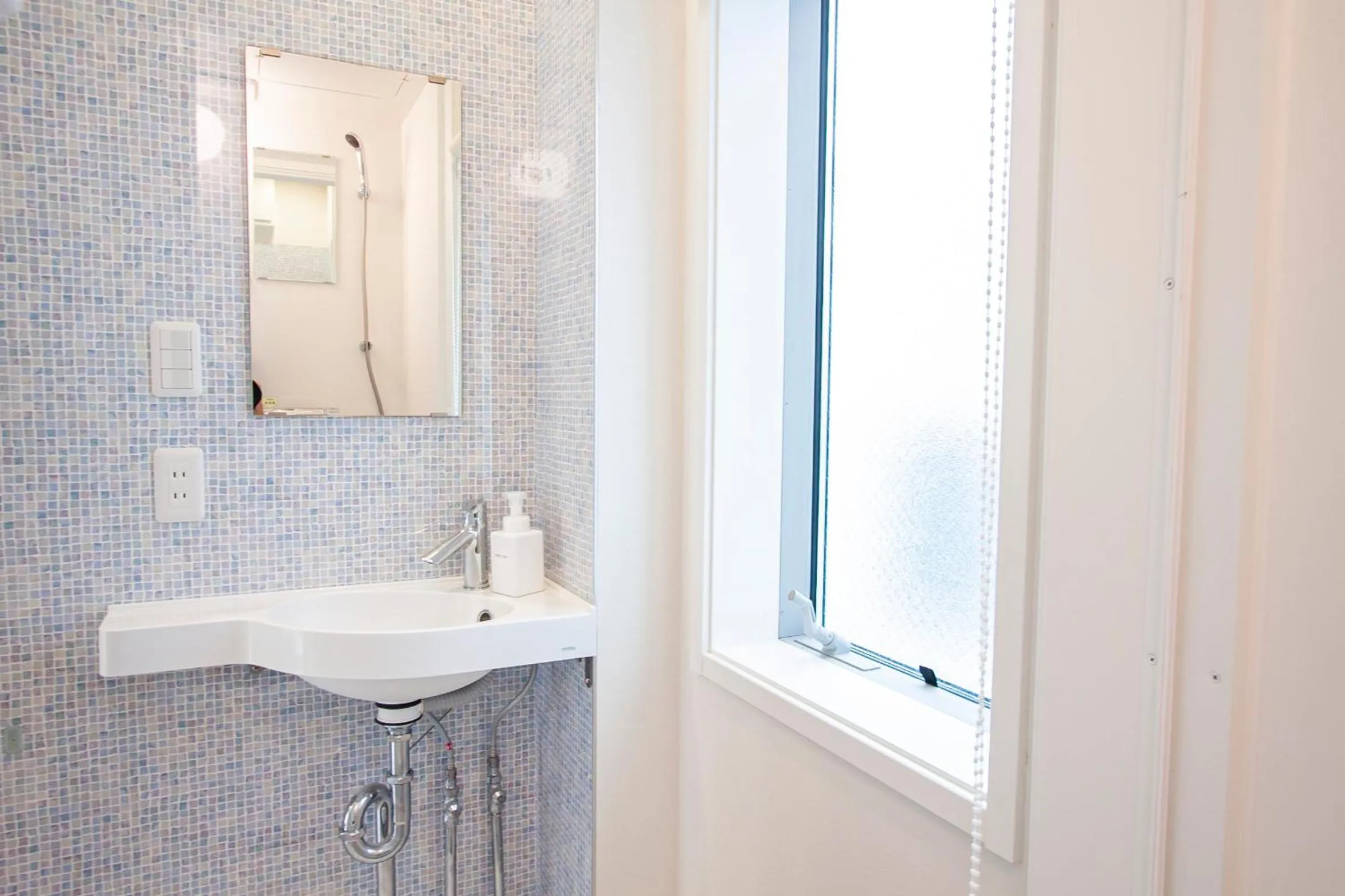 Photo of the whole room in GRAND CAVE YOKOHAMA