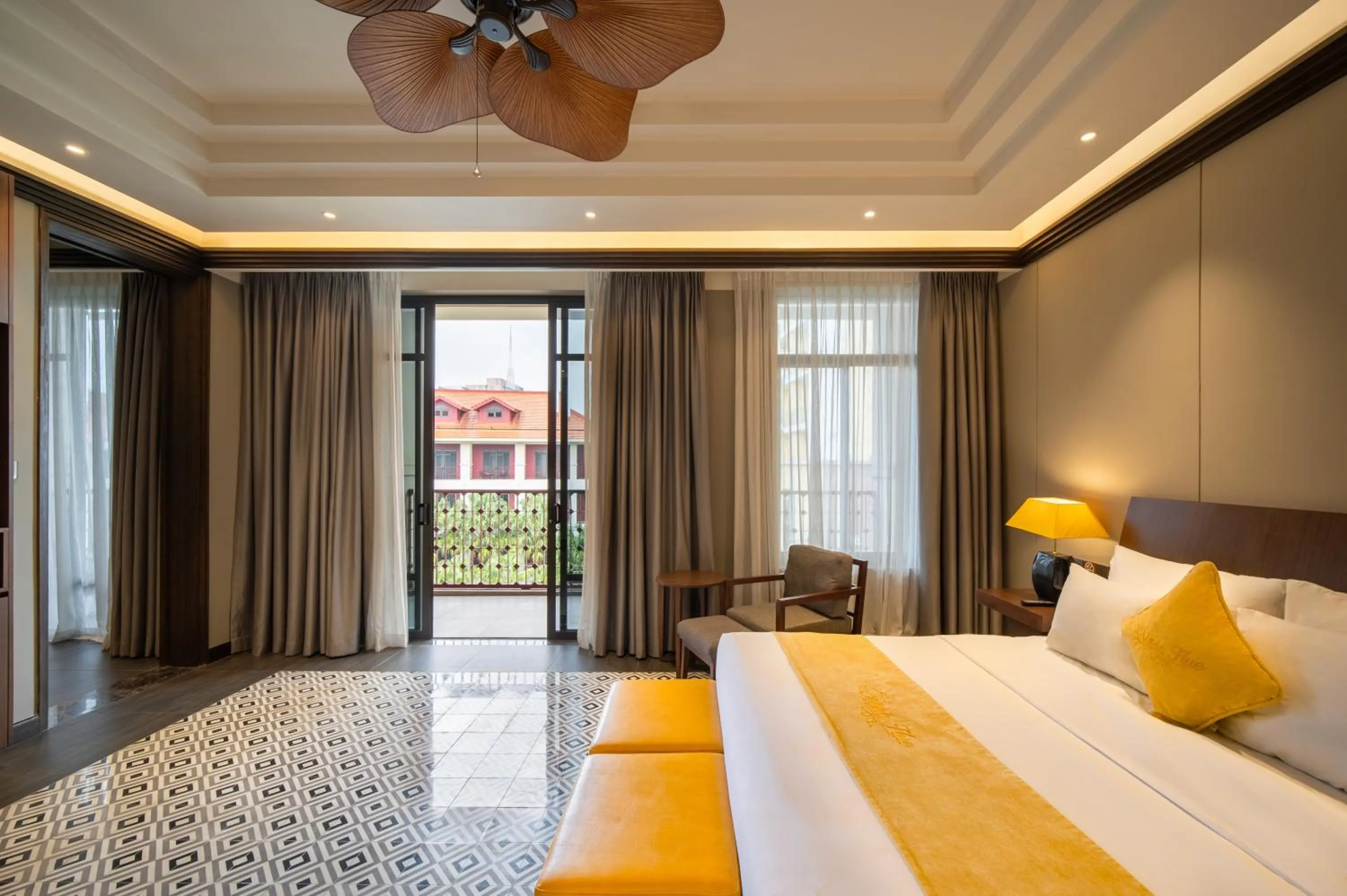 Photo of the whole room, Bed in Senna Hue Hotel