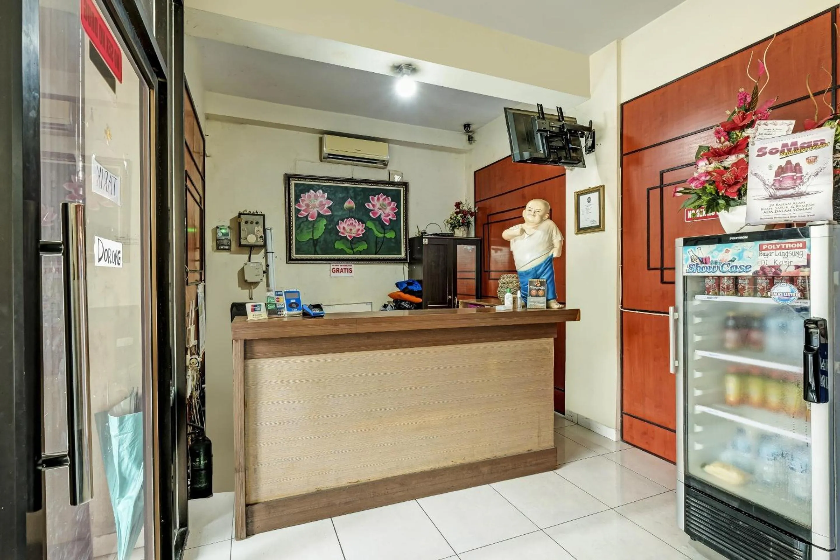 Lobby or reception in OYO 90910 Pondok Tamsis