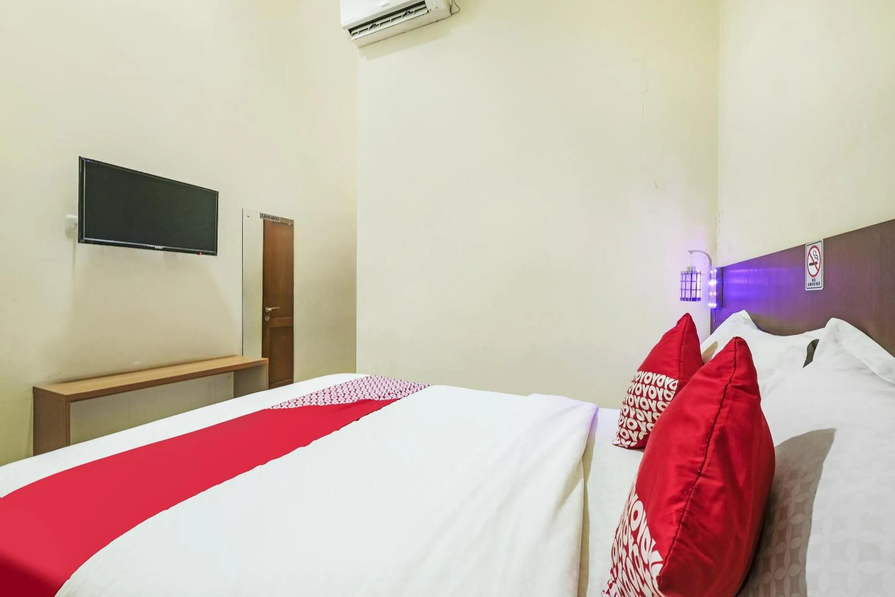 Bedroom, Bed in OYO 90910 Pondok Tamsis