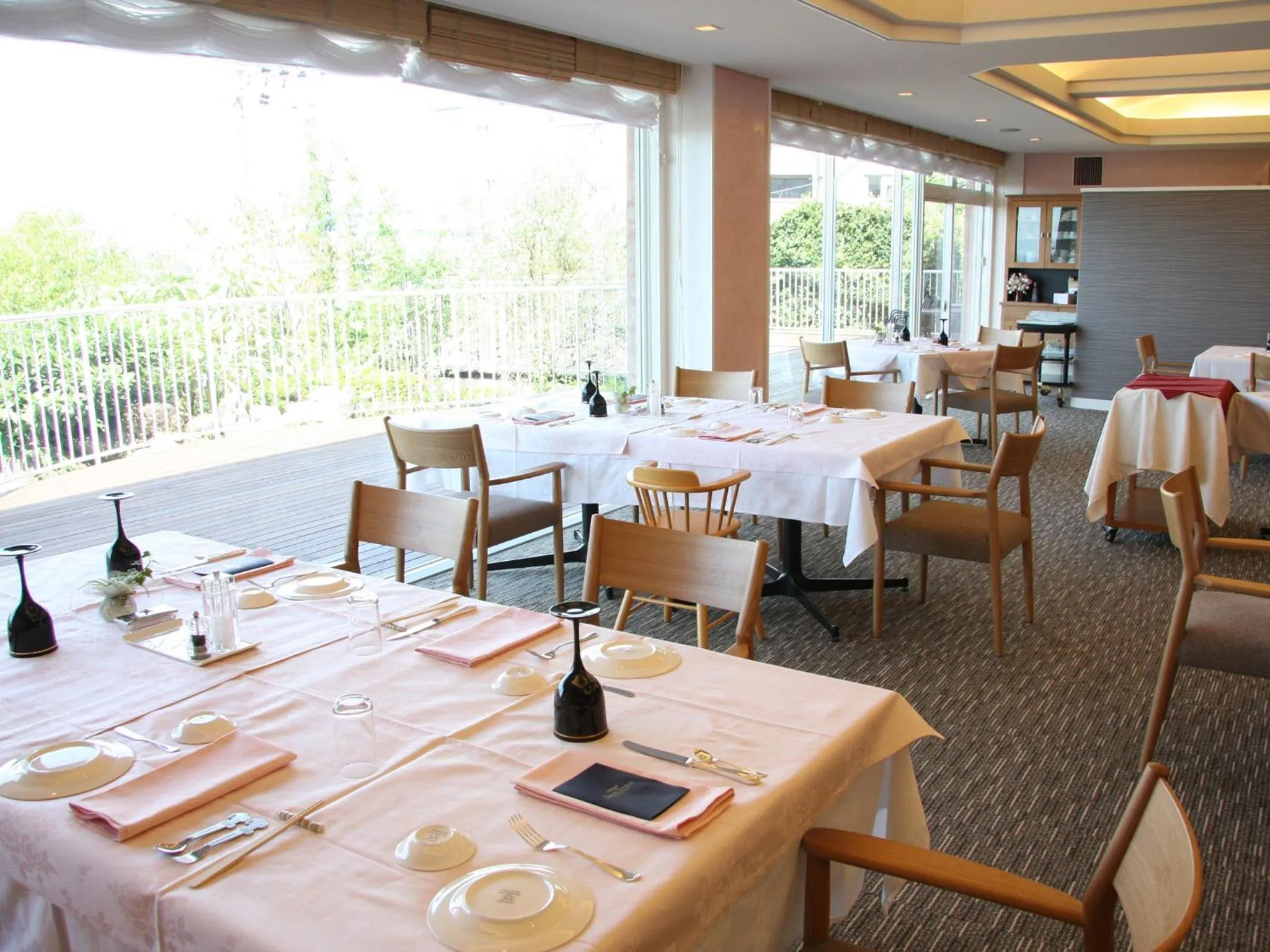 Restaurant/places to eat in Auberge de South Terrace
