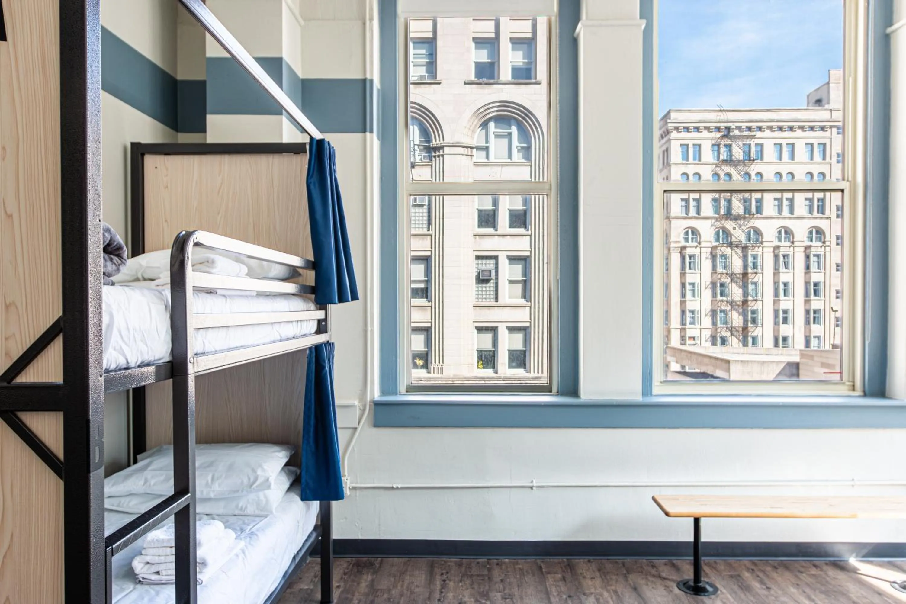 Bed in HI Chicago Hostel