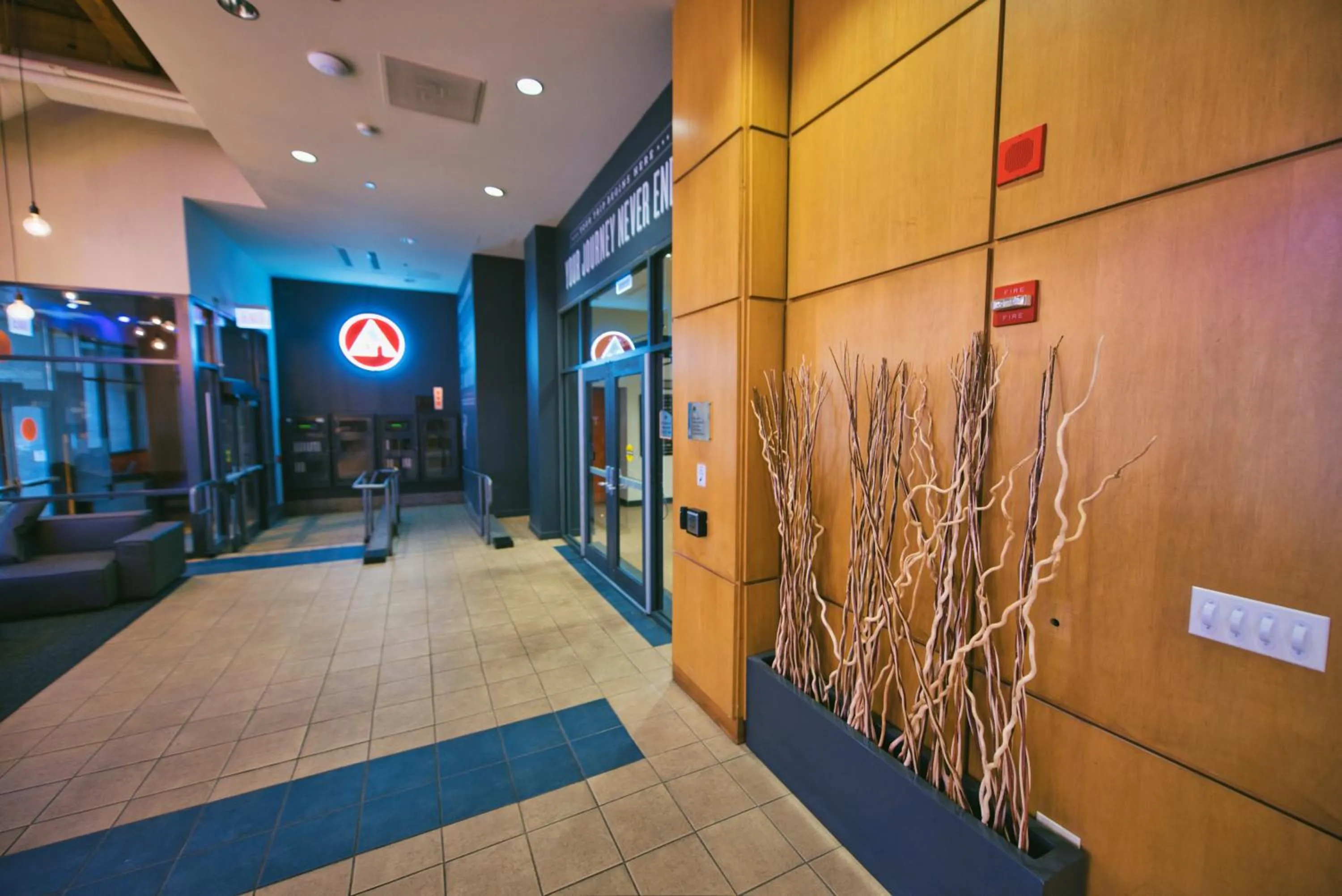 Lobby or reception in HI Chicago Hostel