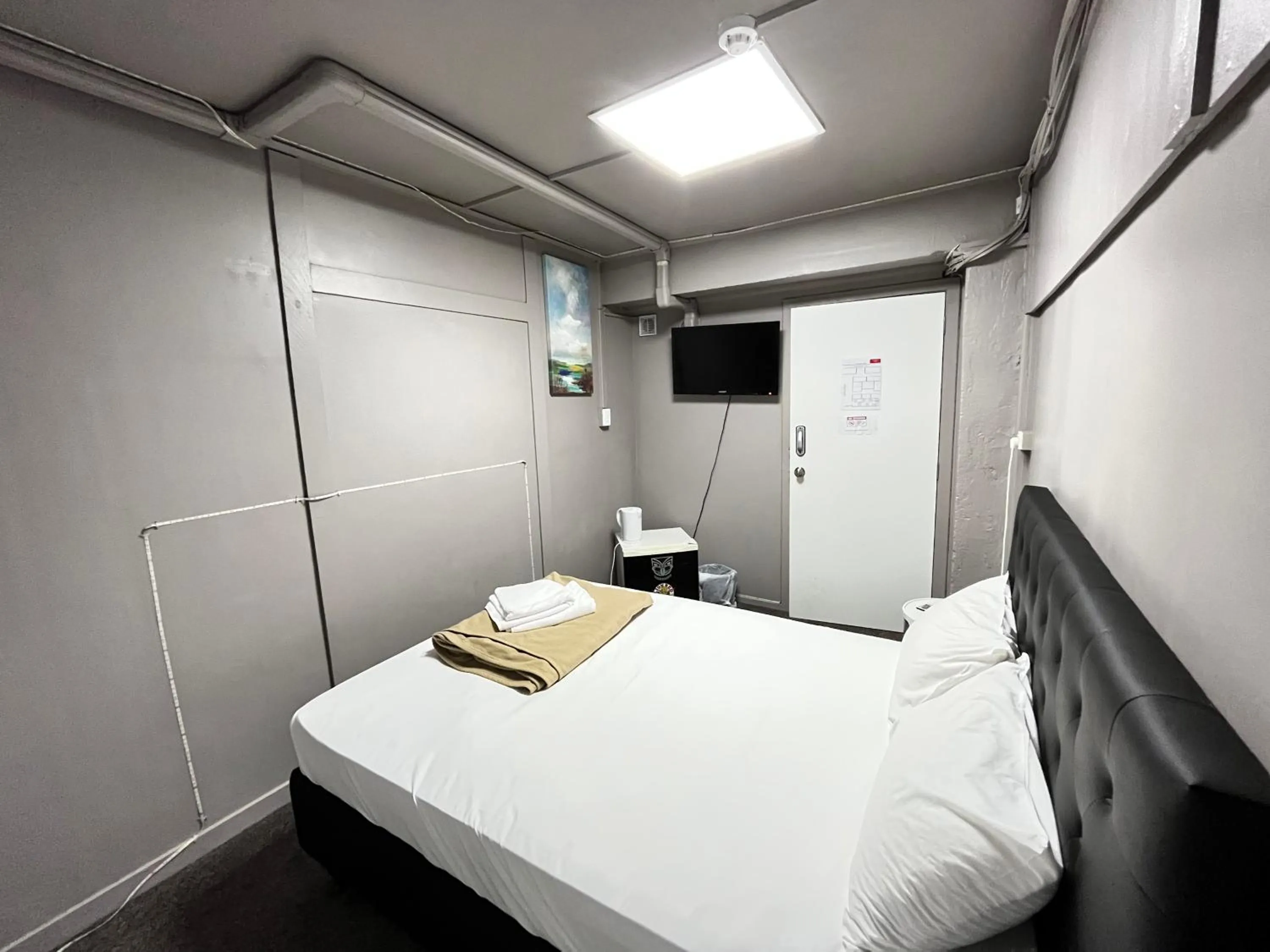 Bedroom in HIT Hostel