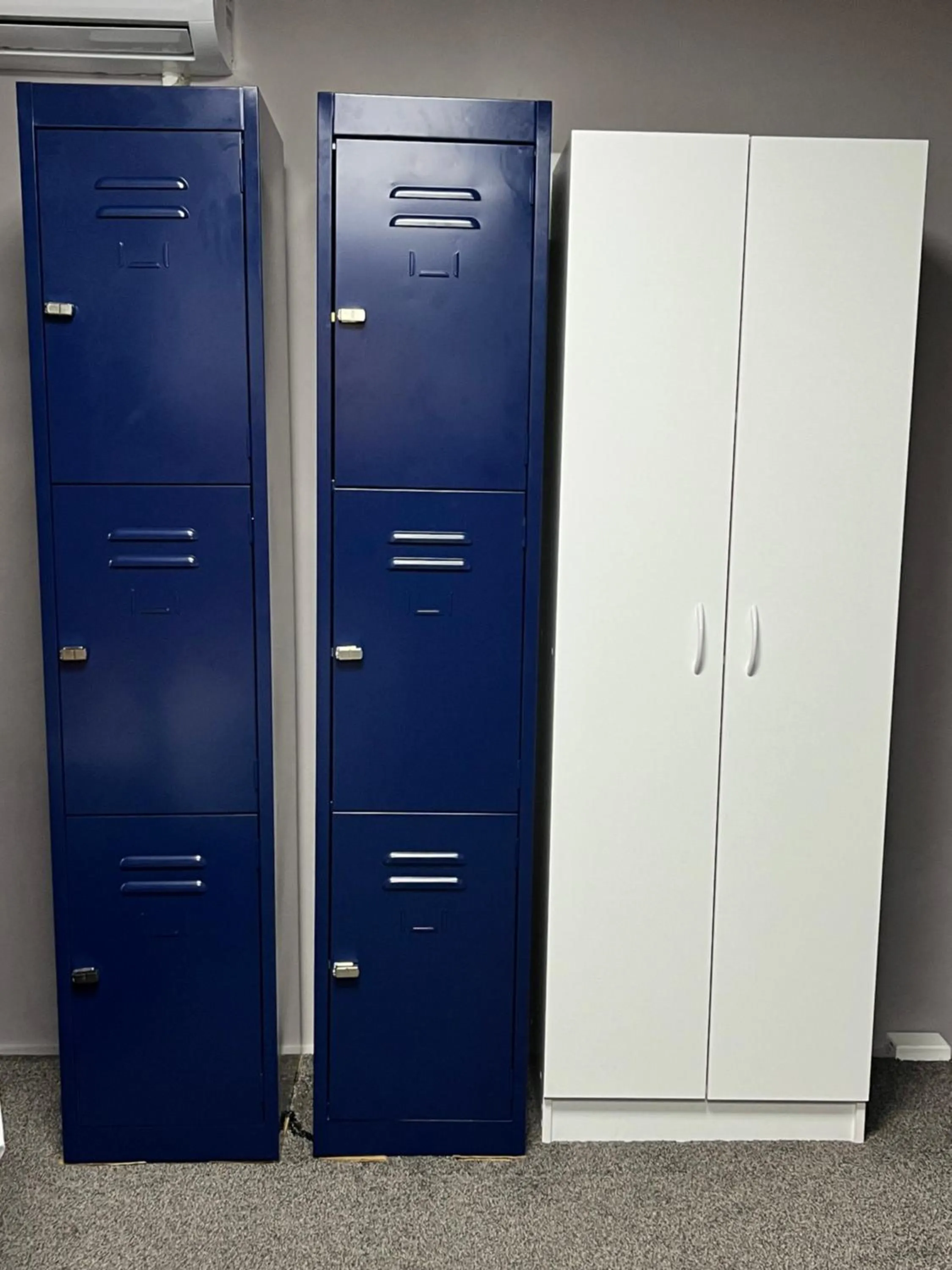 microwave in HIT Hostel