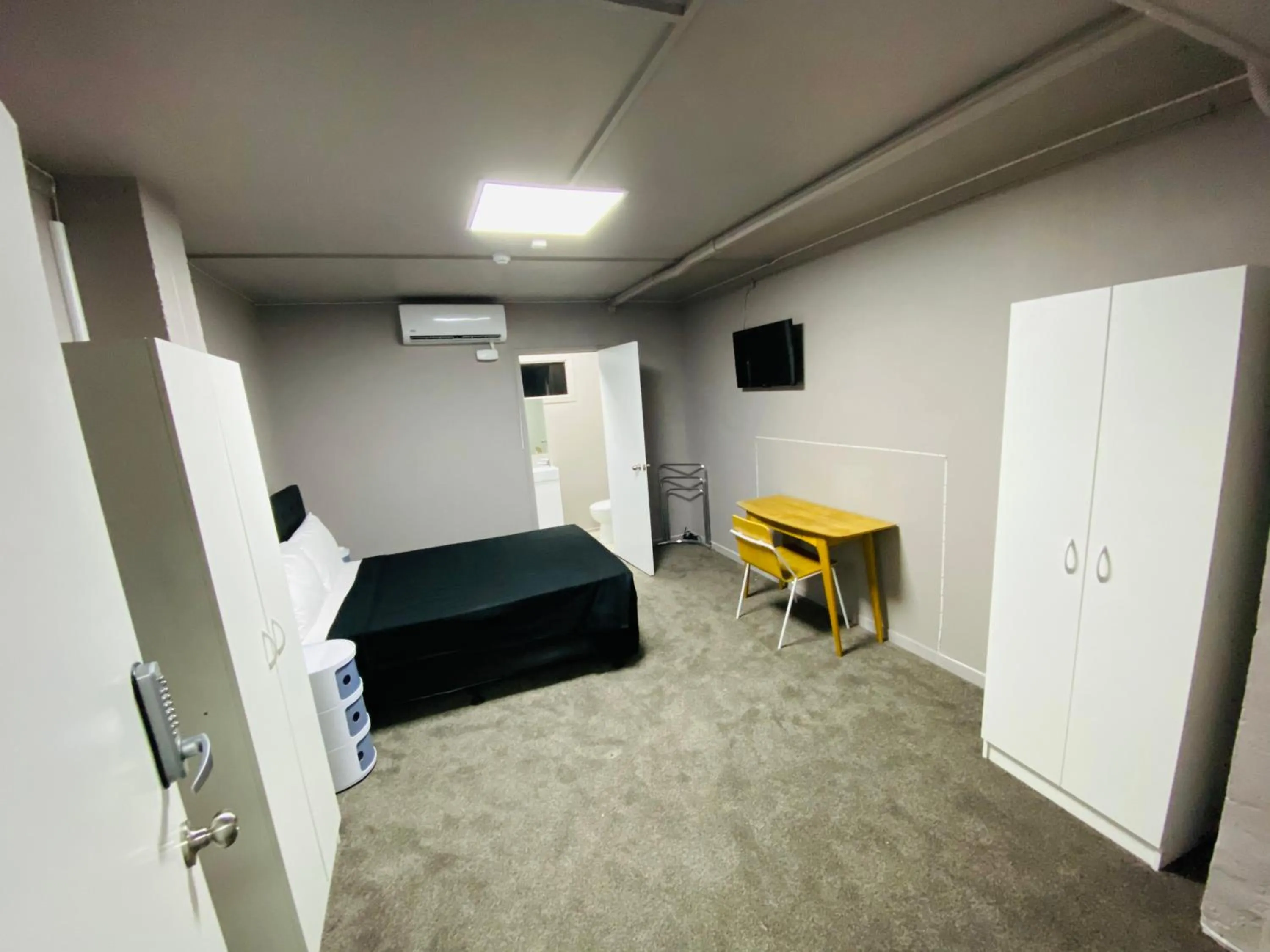 Photo of the whole room in HIT Hostel